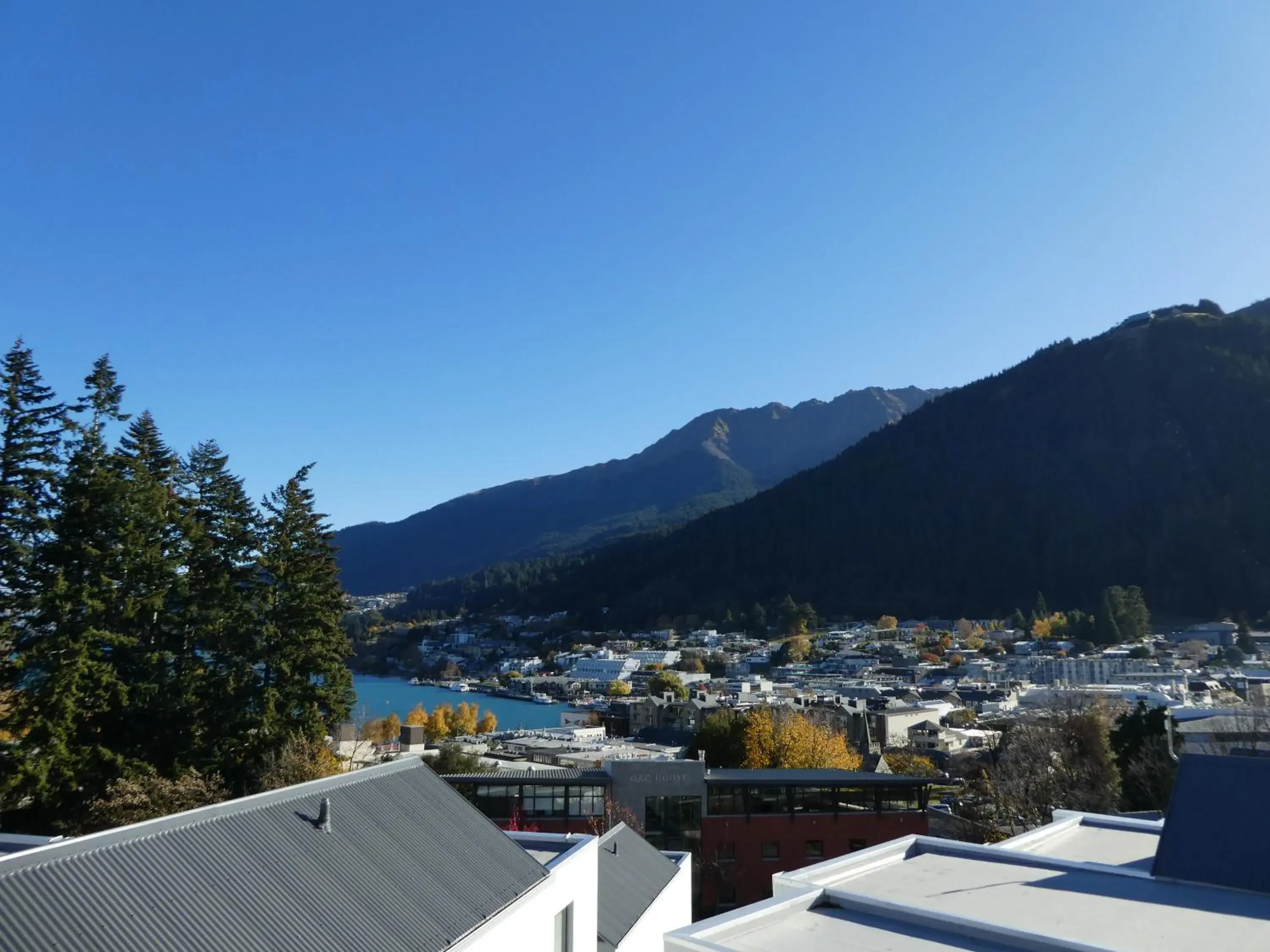 Mountain view in Caples Court Motel & Apartments Mountain view in Caples Court Motel & Apartments