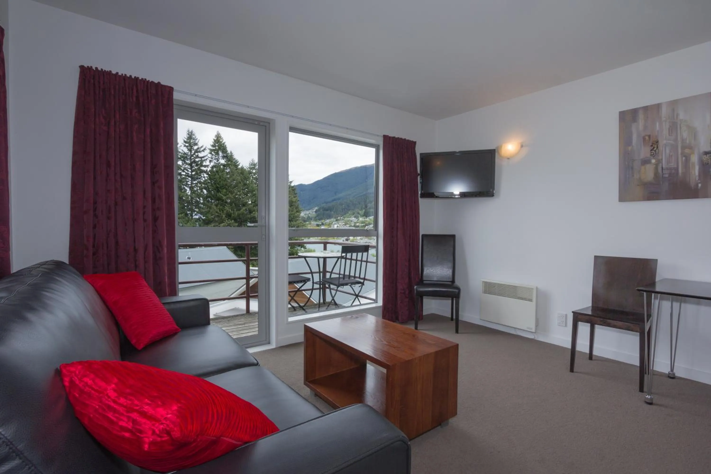 Living room in Caples Court Motel & Apartments