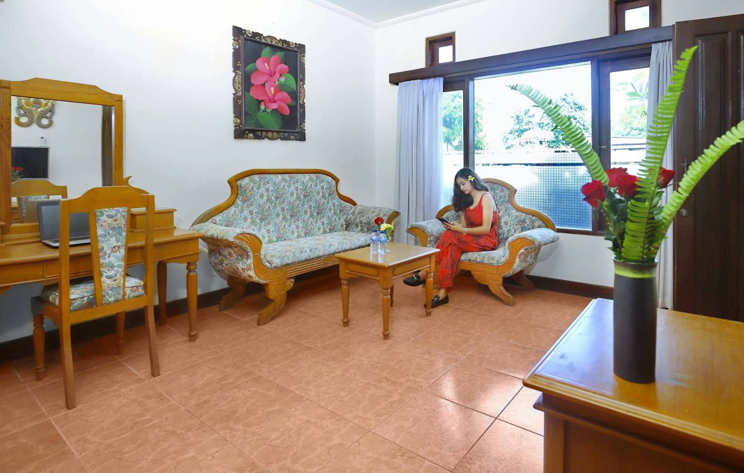 Living room in Dewi Sinta Hotel and Restaurant
