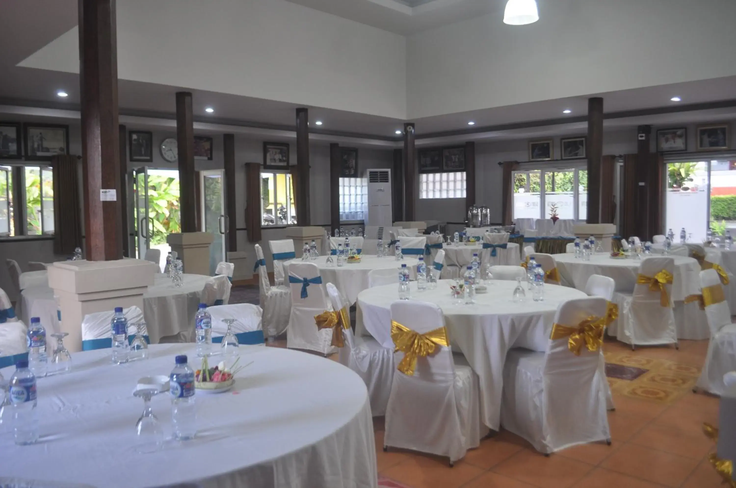 Banquet/Function facilities in Dewi Sinta Hotel and Restaurant Banquet/Function facilities in Dewi Sinta Hotel and Restaurant