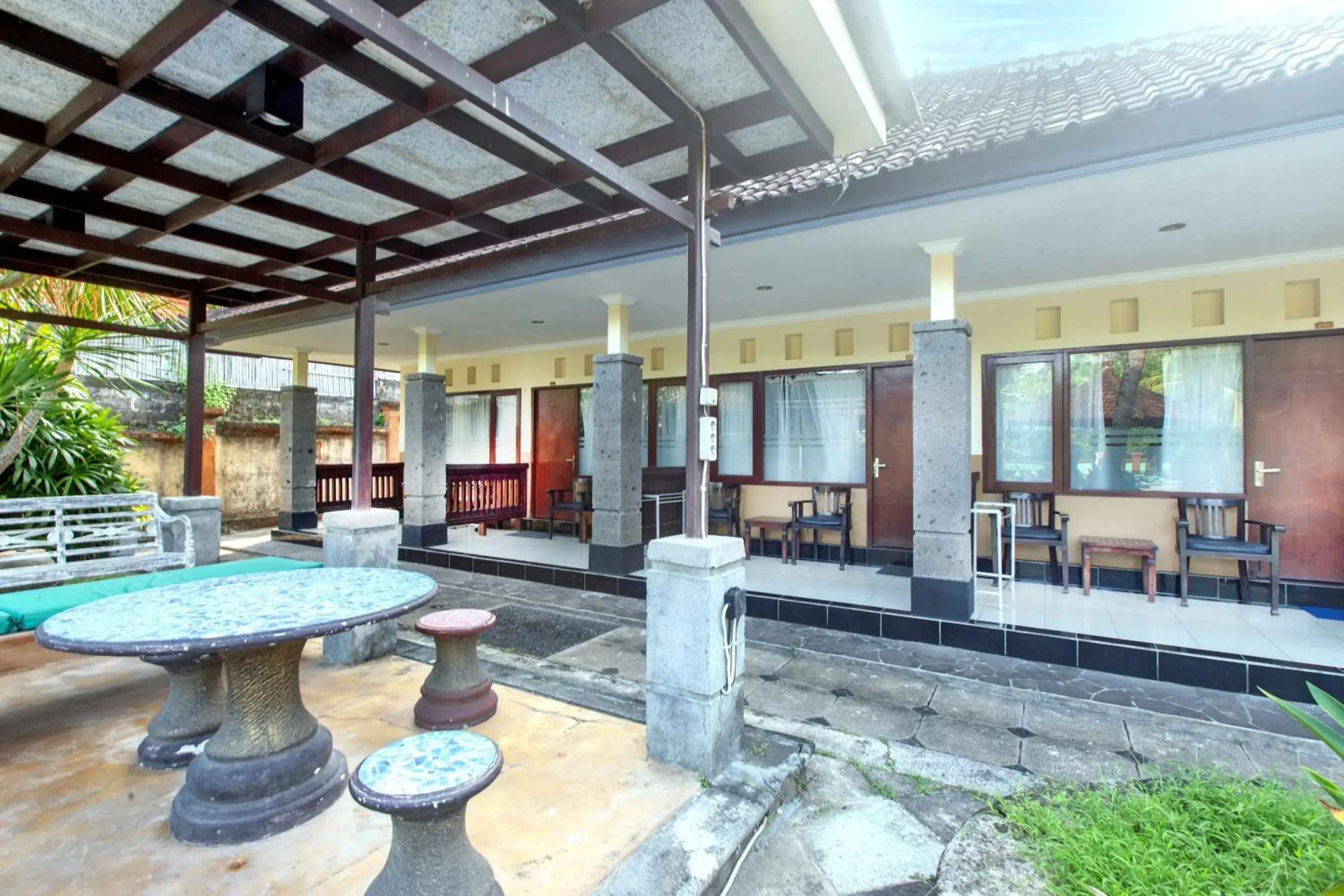 Property building in Dewi Sinta Hotel and Restaurant Property building in Dewi Sinta Hotel and Restaurant