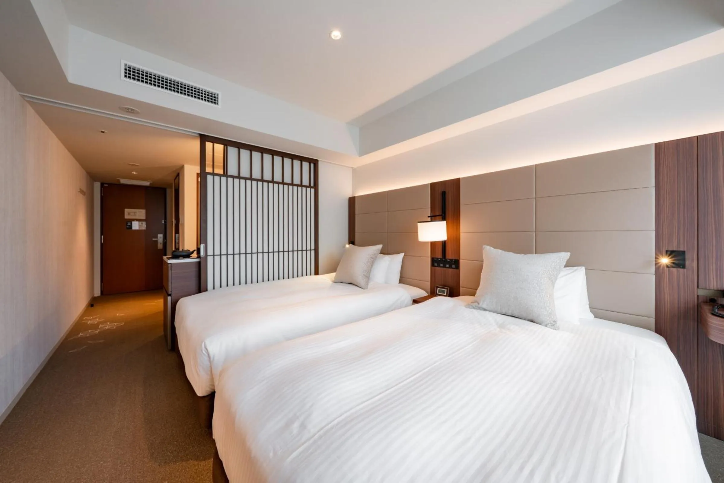 Photo of the whole room, Bed in Keio Prelia Hotel Kyoto Karasuma-Gojo