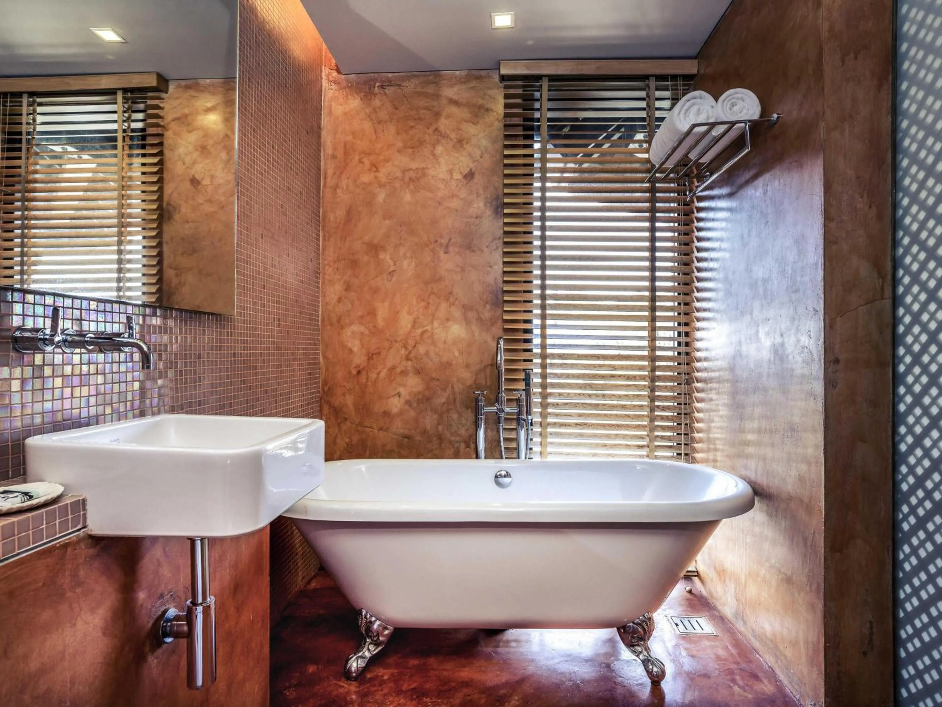 Bedroom in Mercure Samui Chaweng Tana