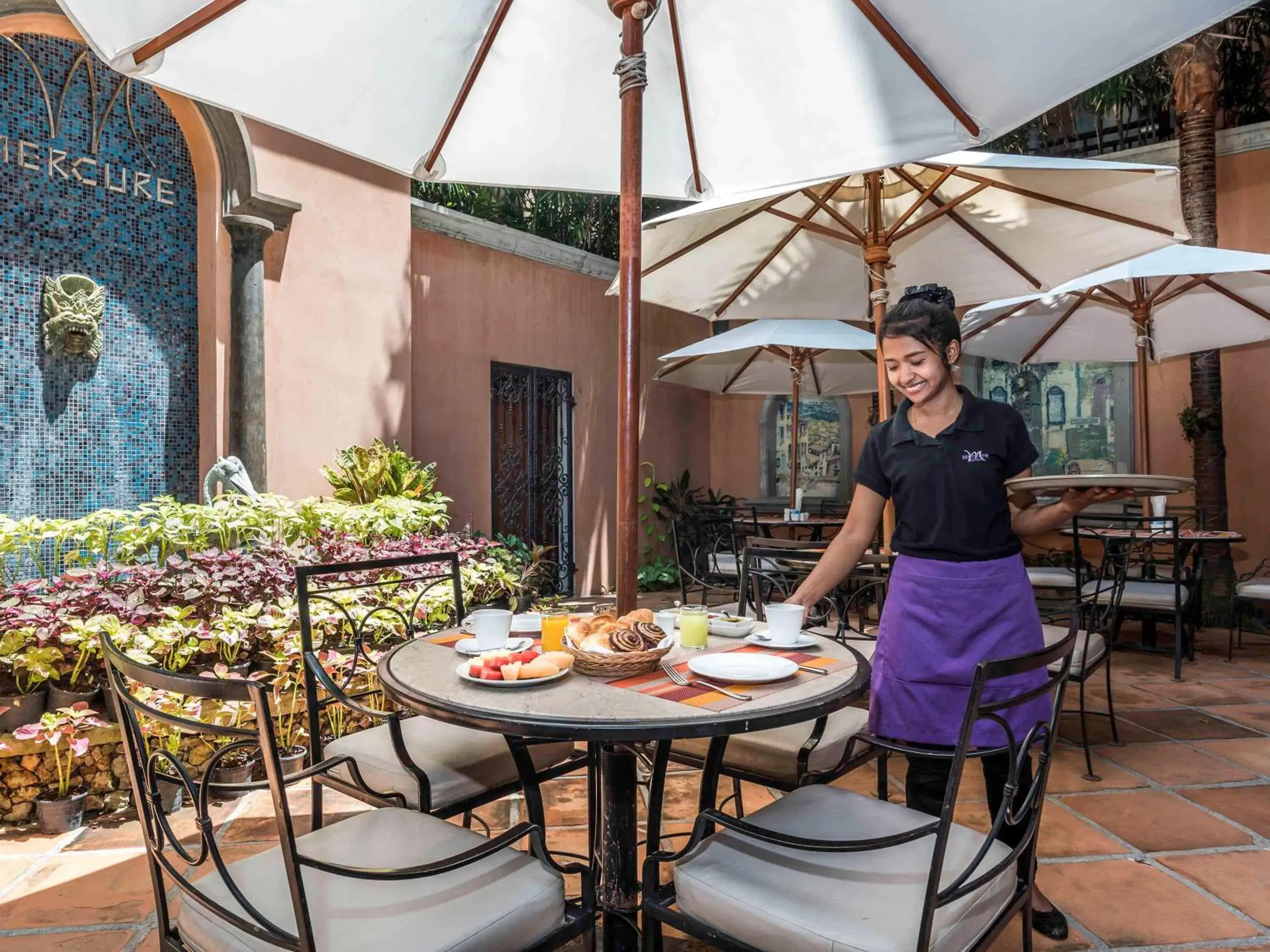 Restaurant/places to eat in Mercure Samui Chaweng Tana Restaurant/places to eat in Mercure Samui Chaweng Tana