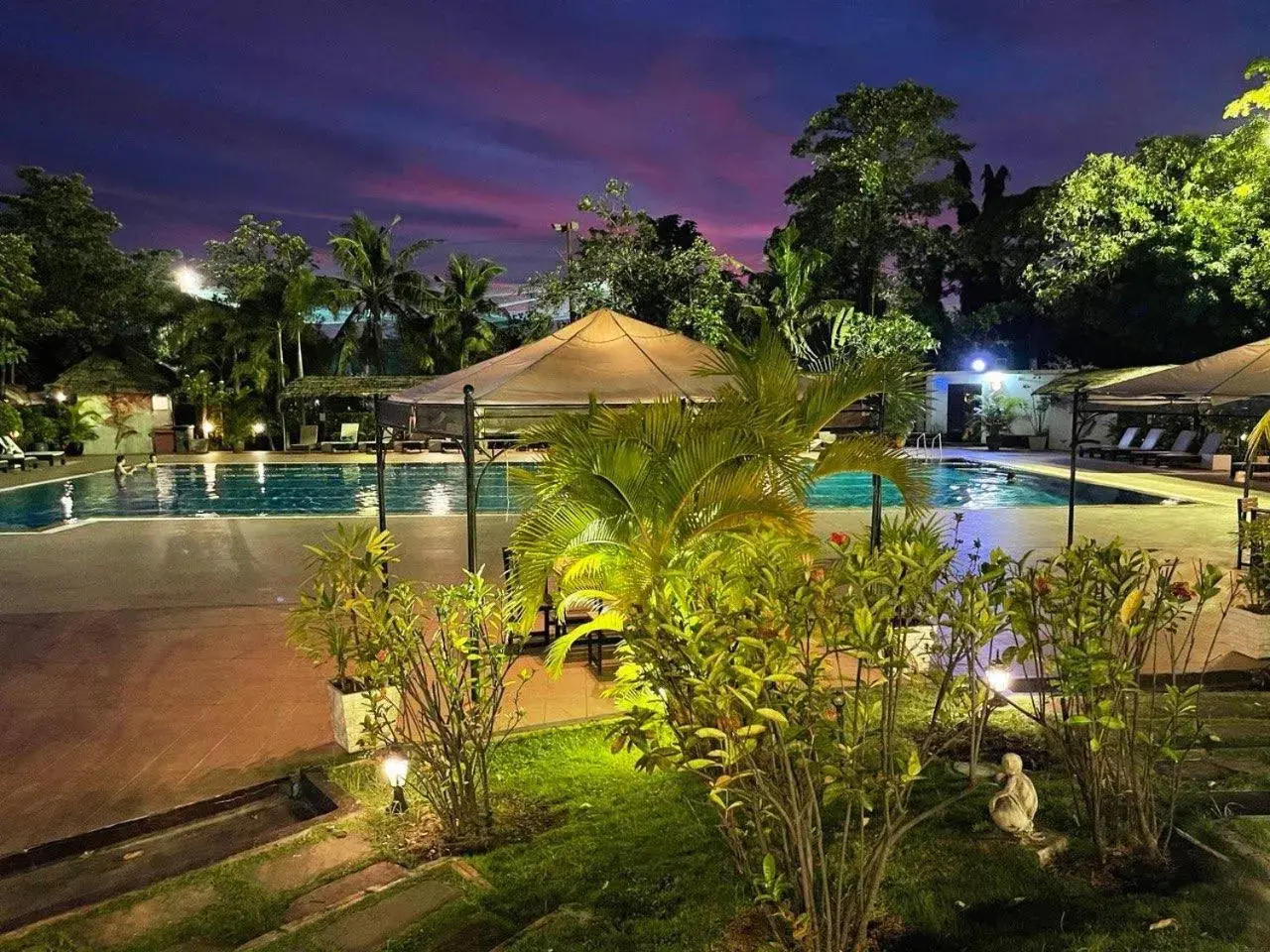 Swimming pool in Cambodian Country Club Swimming pool in Cambodian Country Club