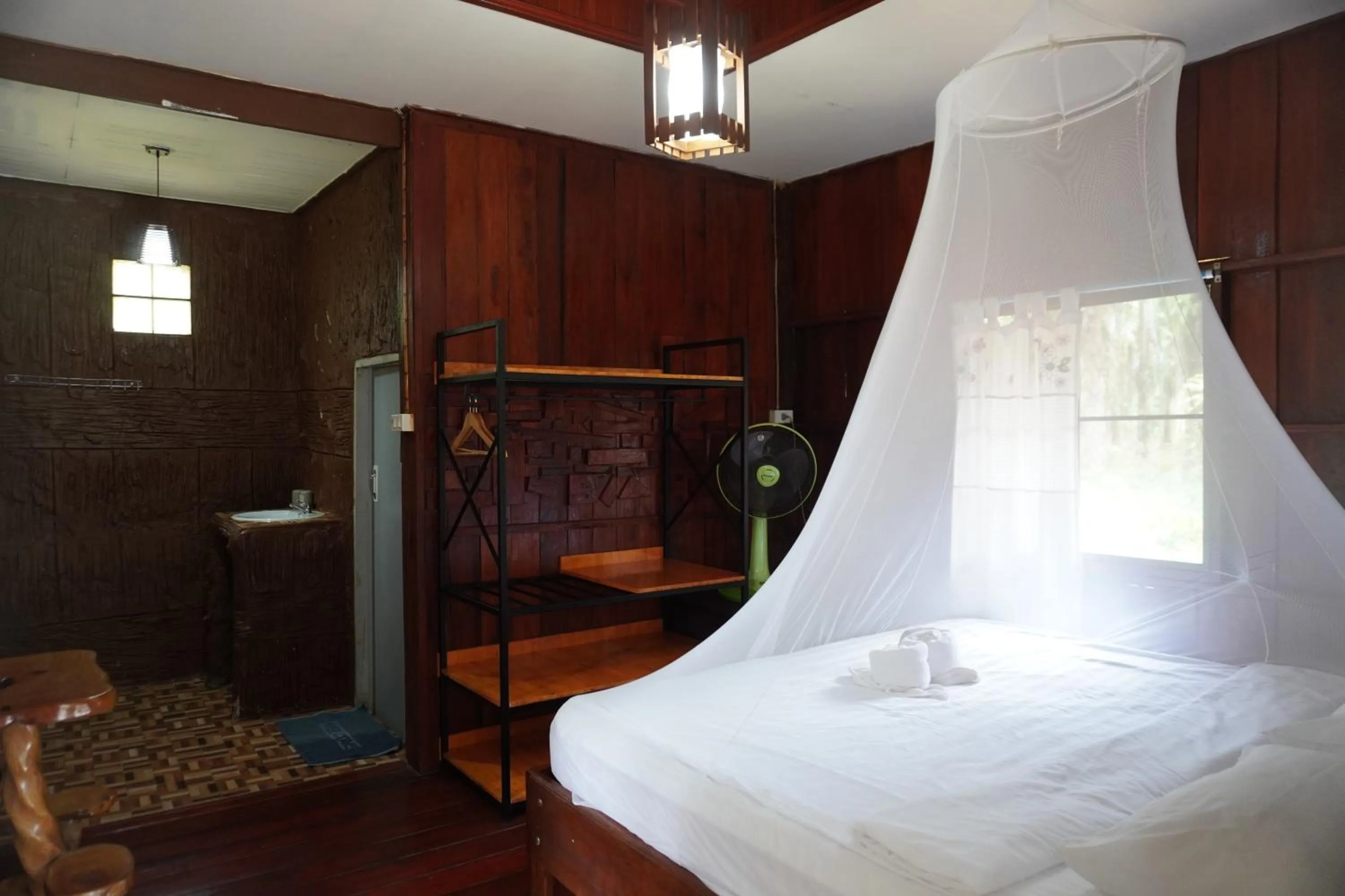 Bed in Khao Sok Palmview Resort