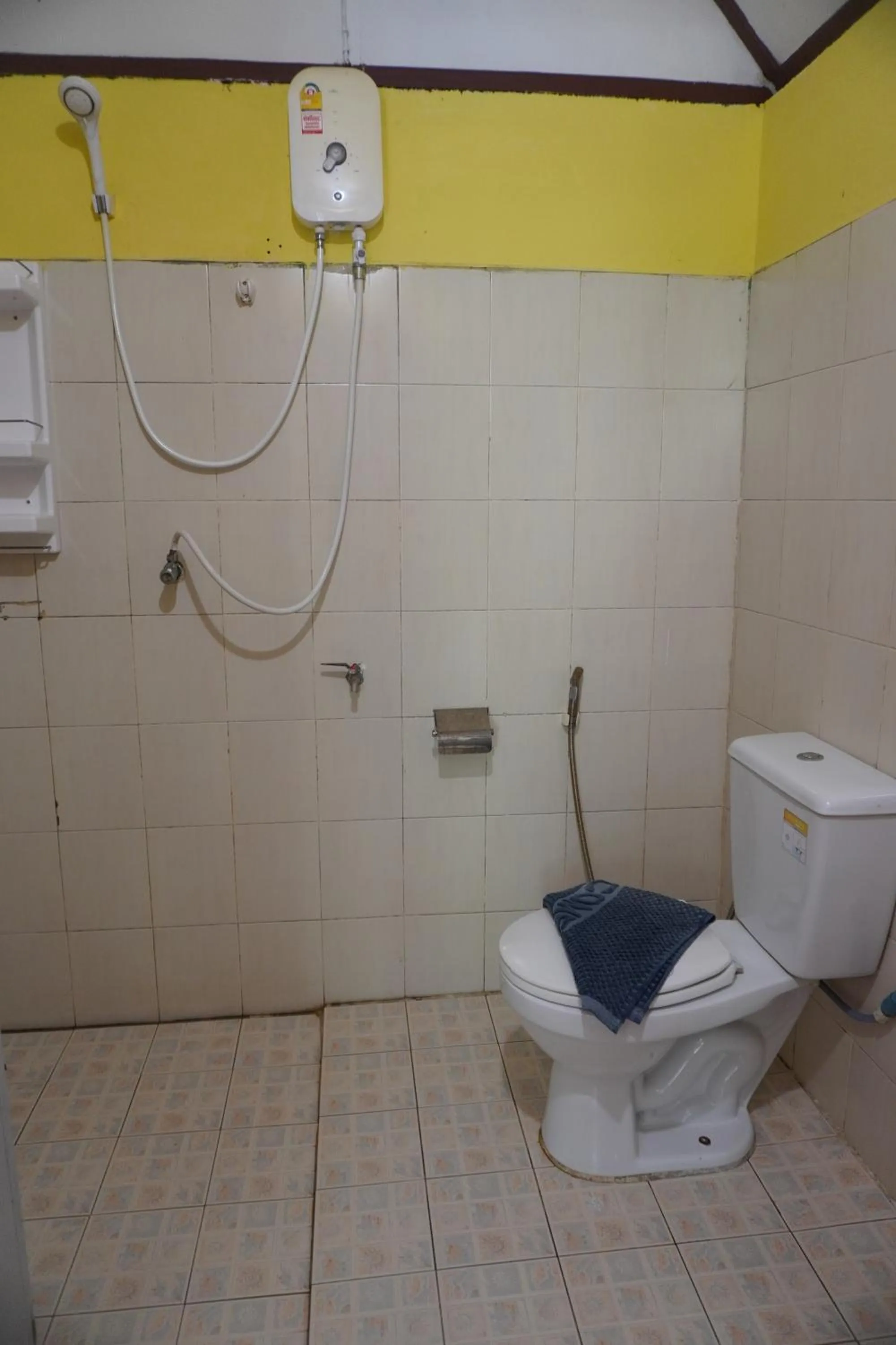 Toilet in Khao Sok Palmview Resort