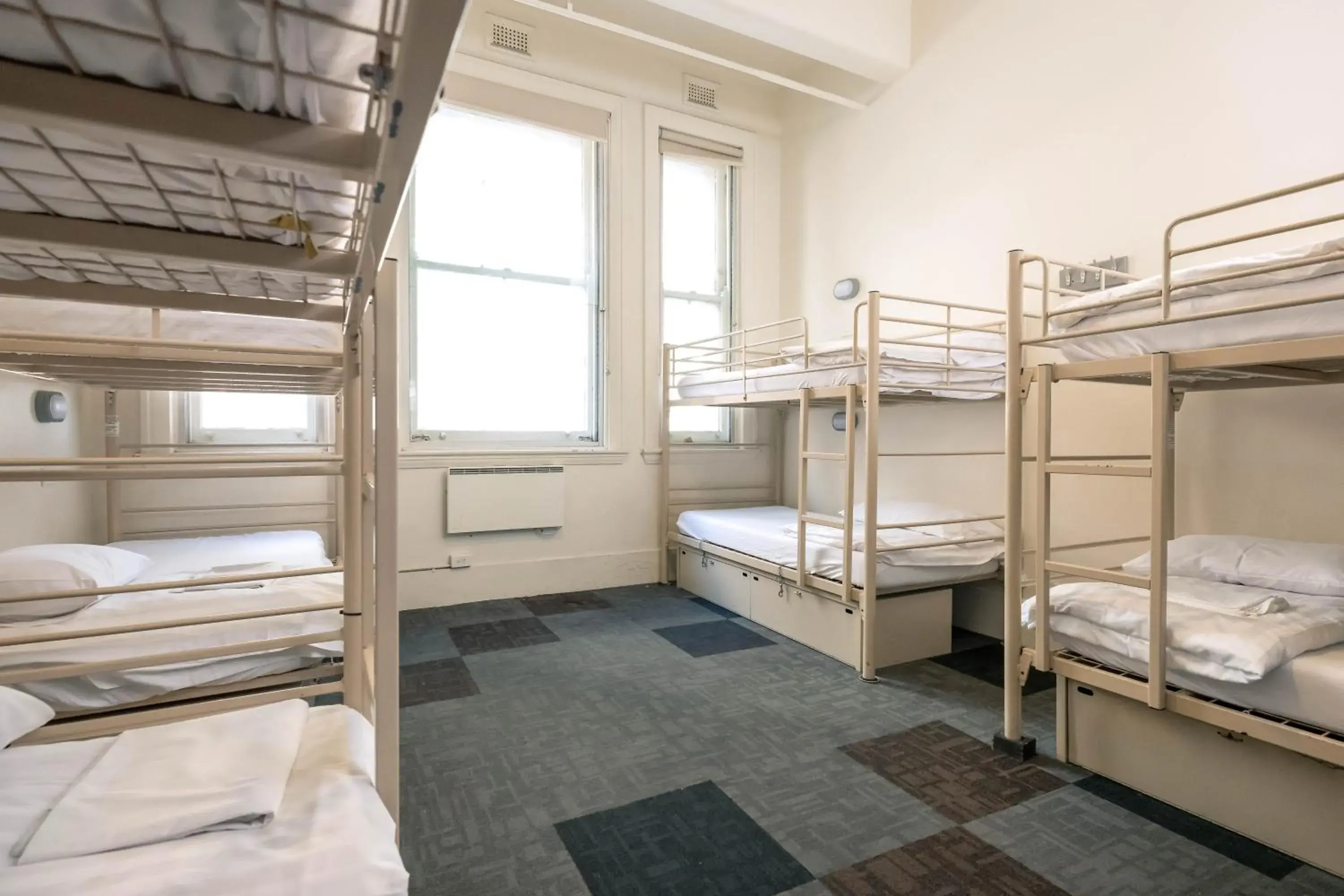 Bedroom, Bed in YHA Melbourne Central Bedroom, Bed in YHA Melbourne Central