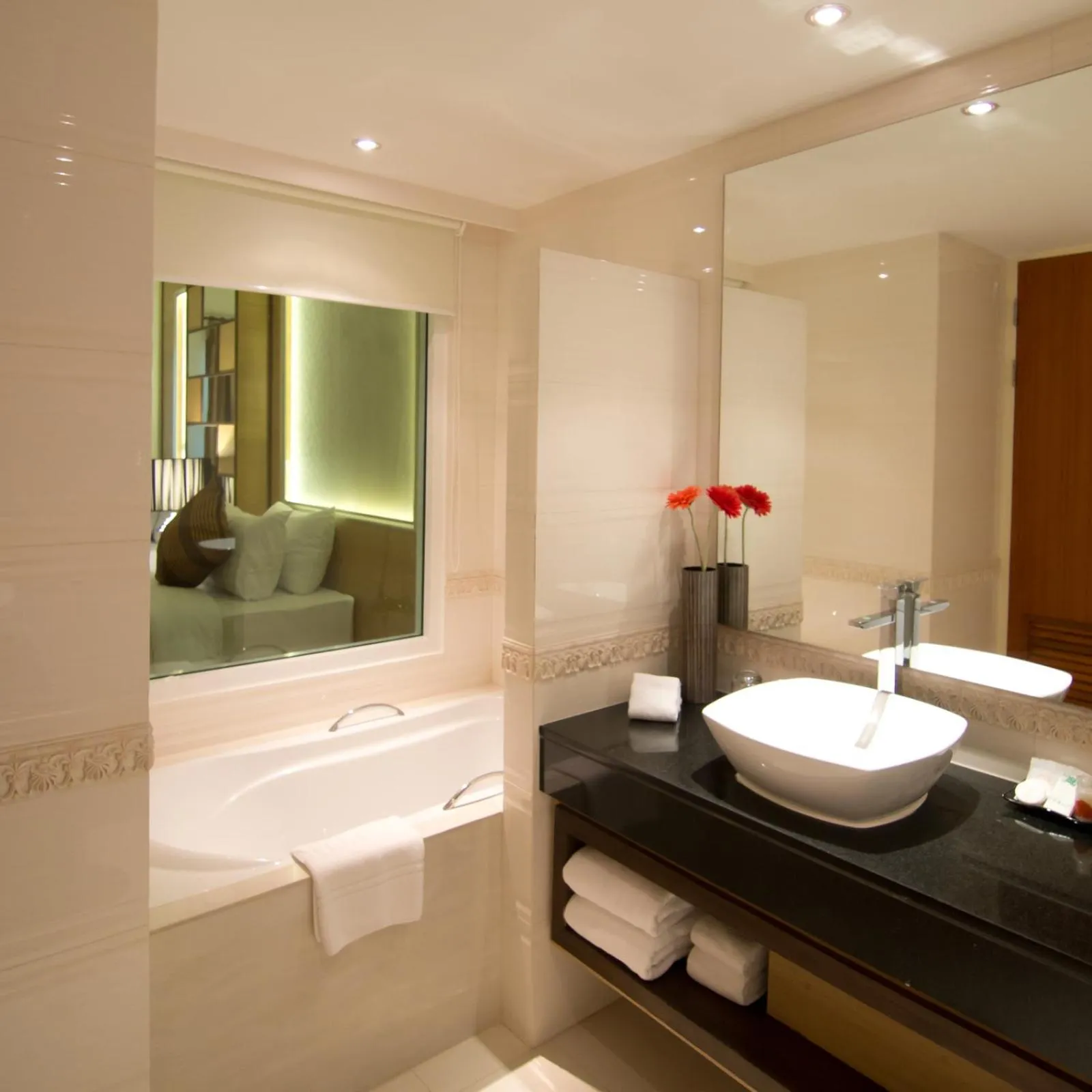 Grand Lord Boutique Hotel -Srinakarin