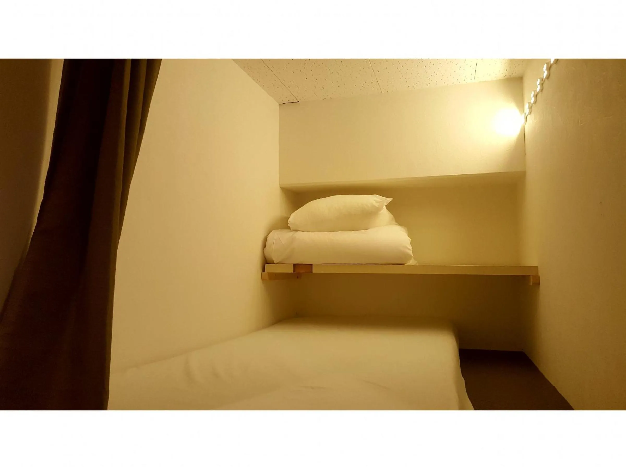 Bed in Shinjuku Sky hostel