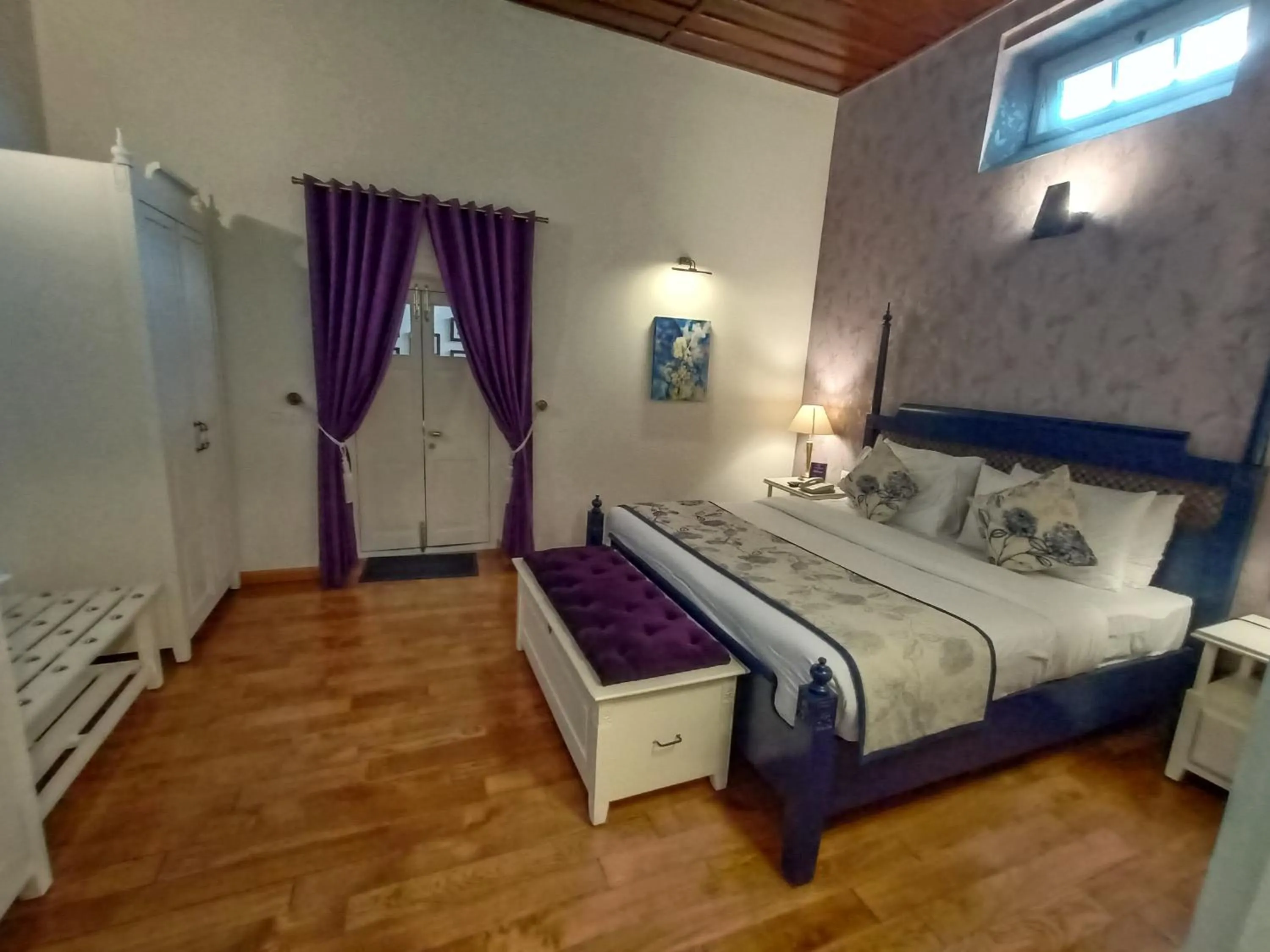 Hotel Pine Retreat Mallroad