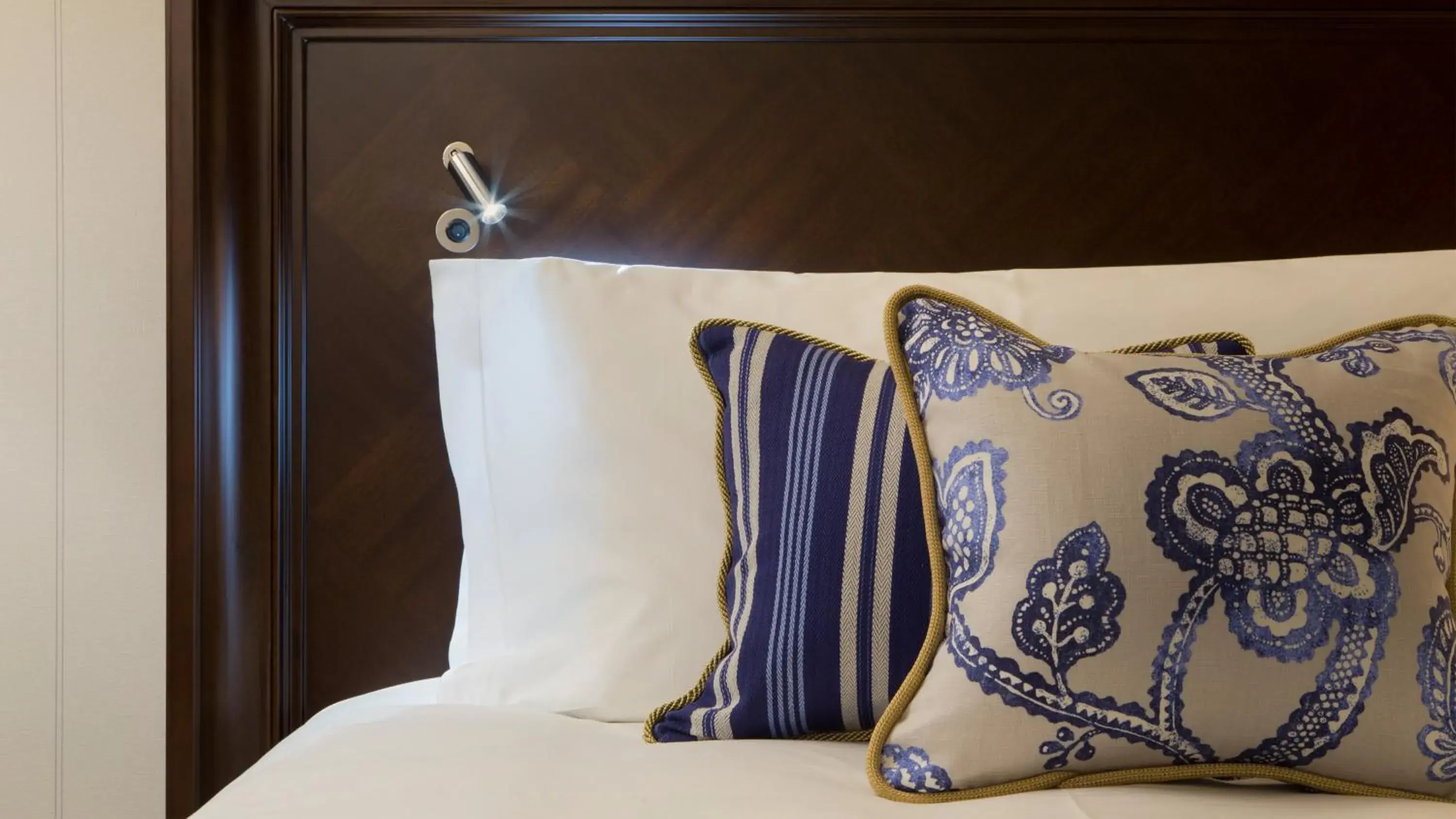 Photo of the whole room, Bed in InterContinental Yokohama Grand by IHG Photo of the whole room, Bed in InterContinental Yokohama Grand by IHG