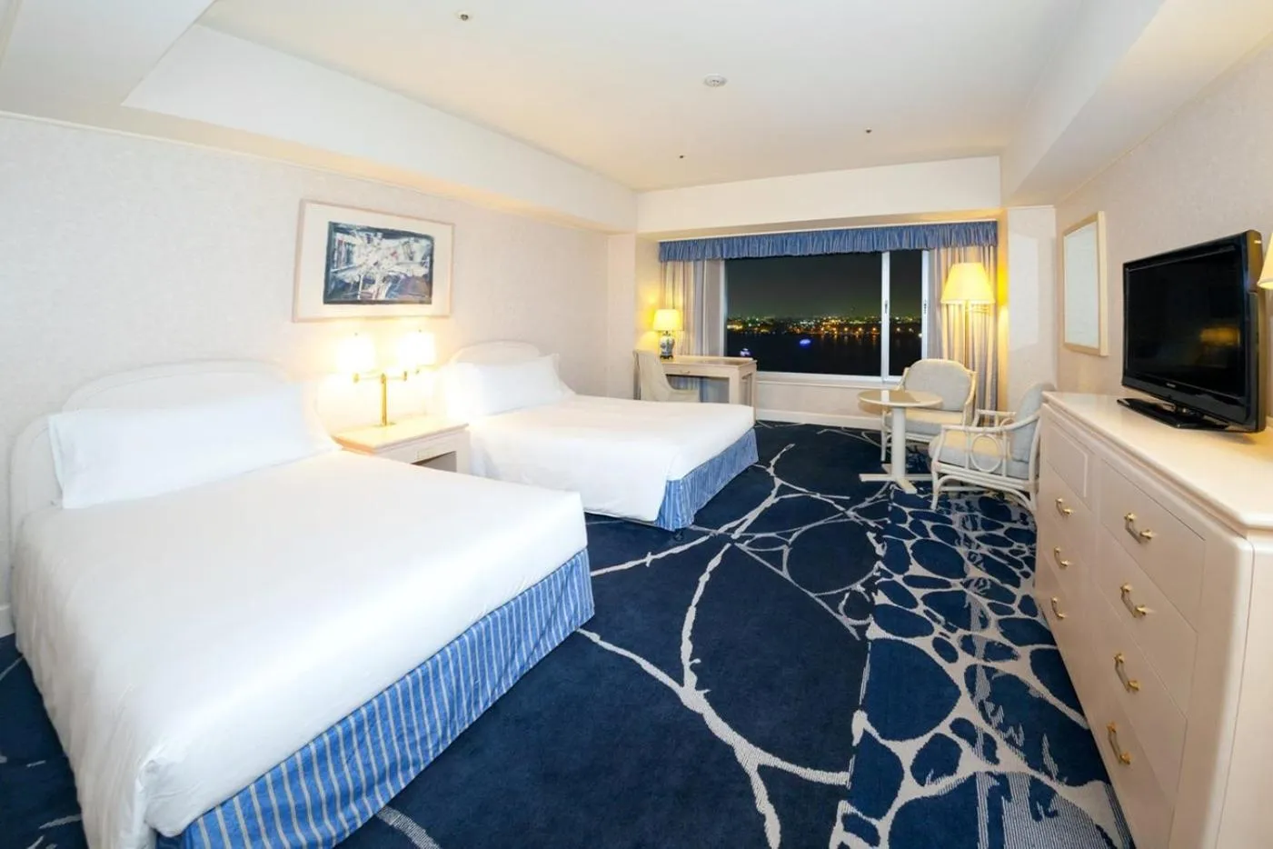 Photo of the whole room, Bed in InterContinental Yokohama Grand by IHG