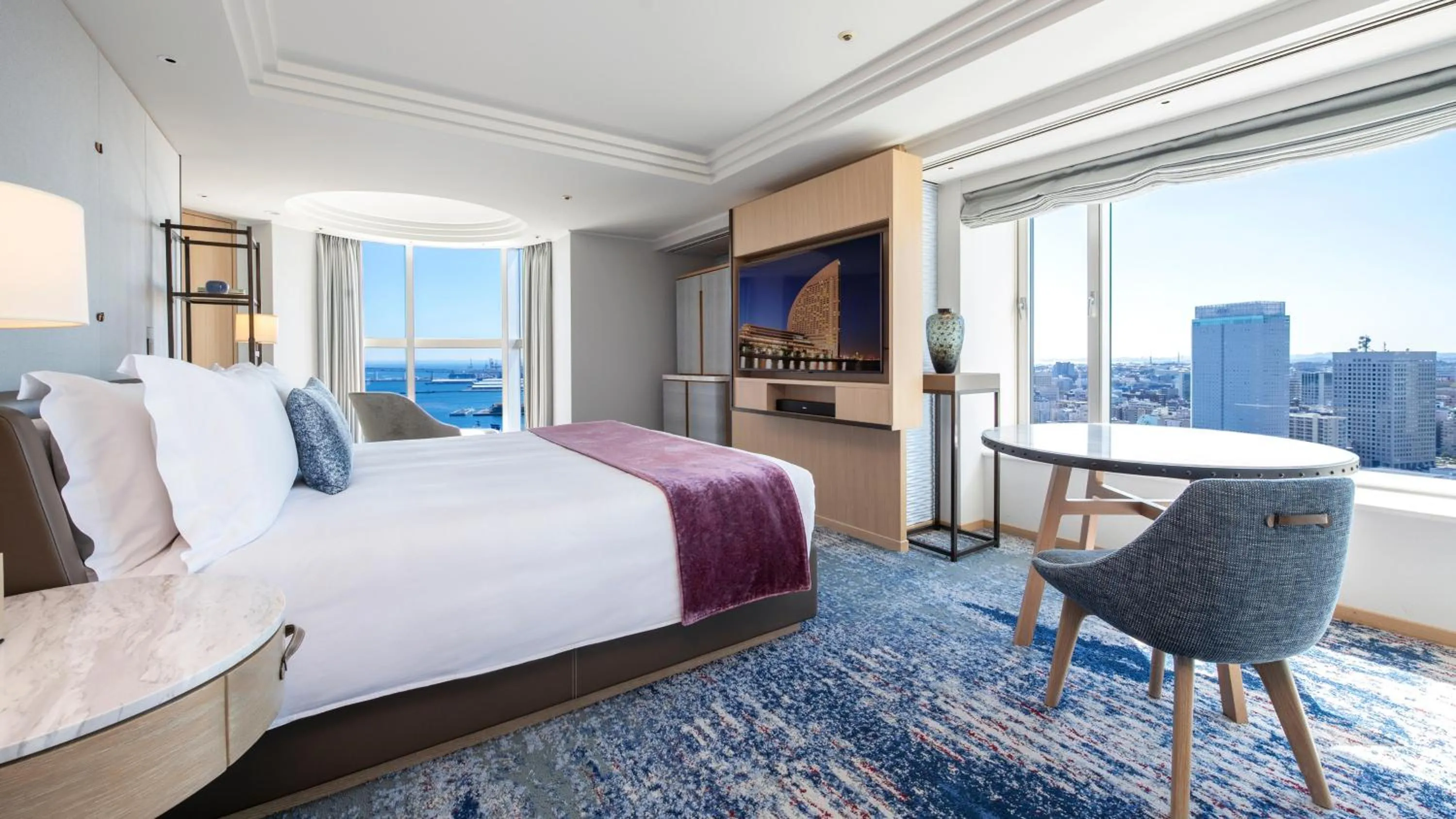 Photo of the whole room, Bed in InterContinental Yokohama Grand by IHG