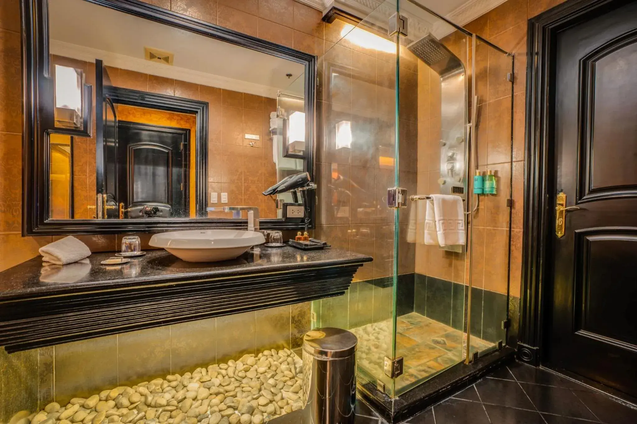 Fields Plaza Hotel by ABC Fields Plaza Hotel by ABC