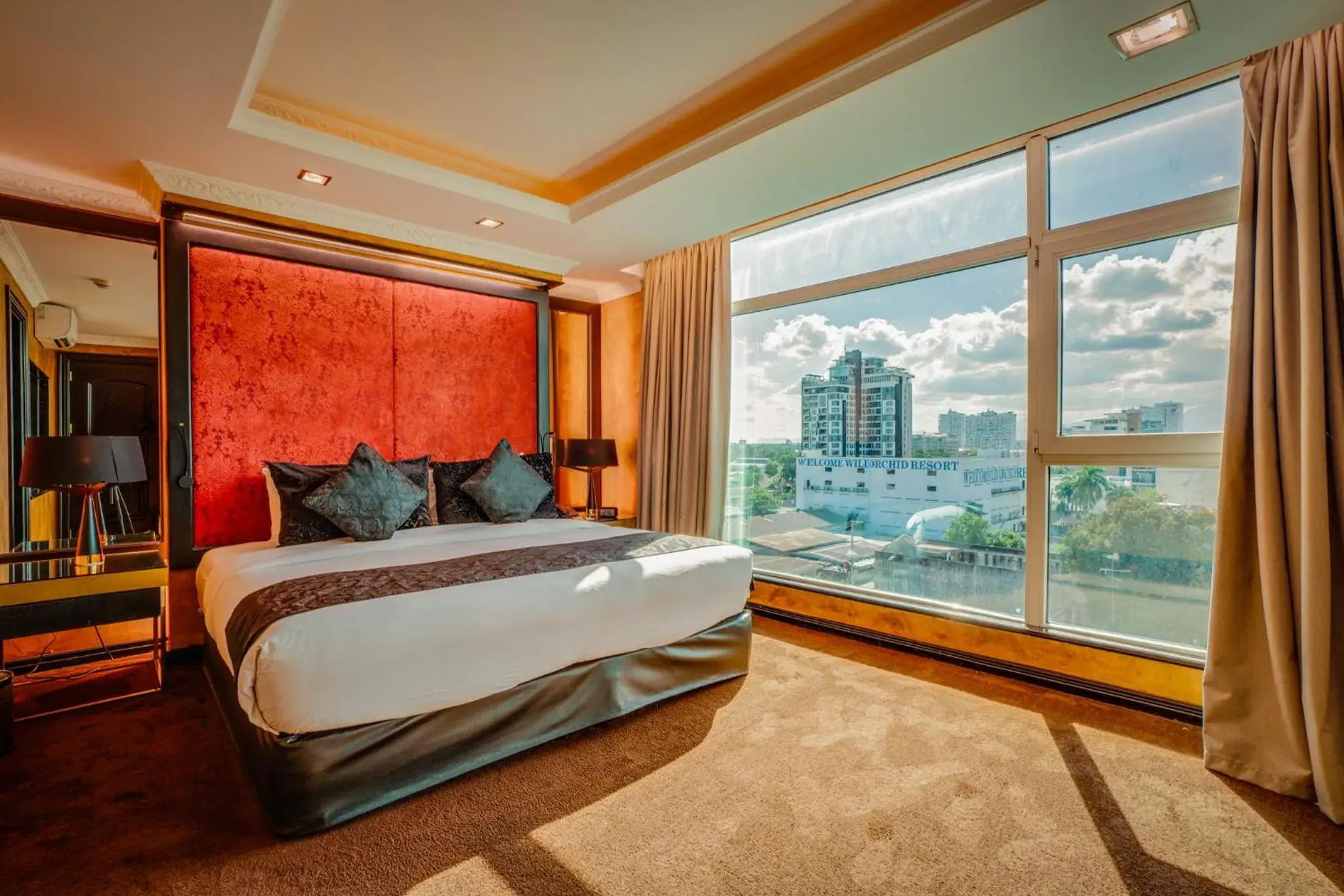 Bed in Fields Plaza Hotel by ABC Bed in Fields Plaza Hotel by ABC