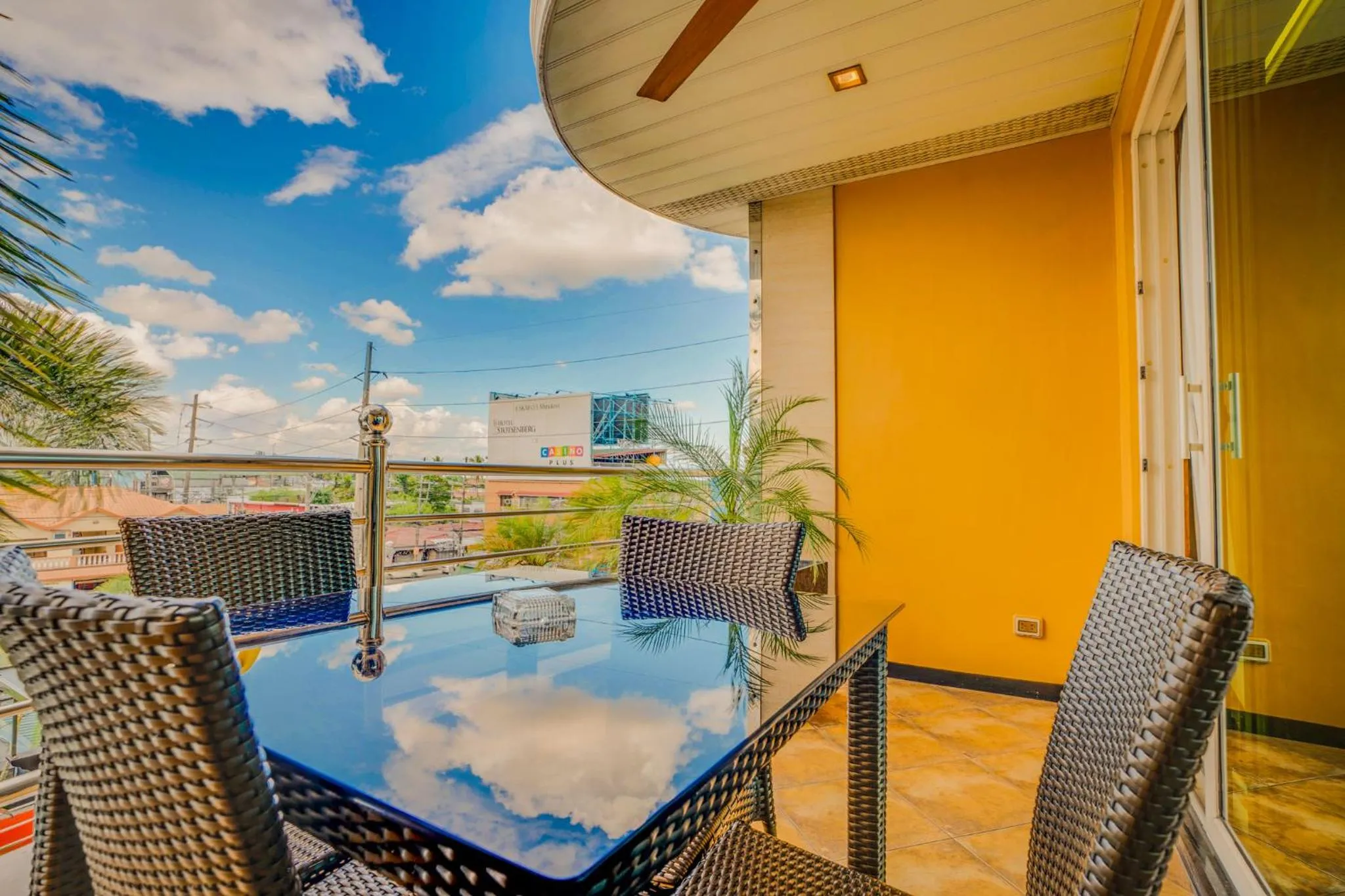 Fields Plaza Hotel by ABC