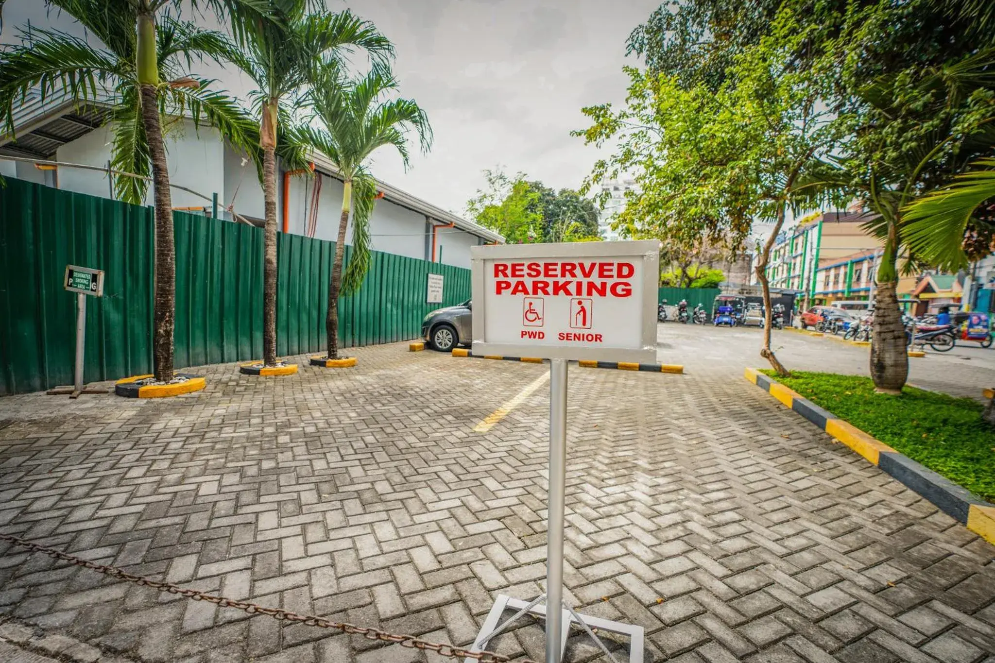 Fields Plaza Hotel by ABC Fields Plaza Hotel by ABC