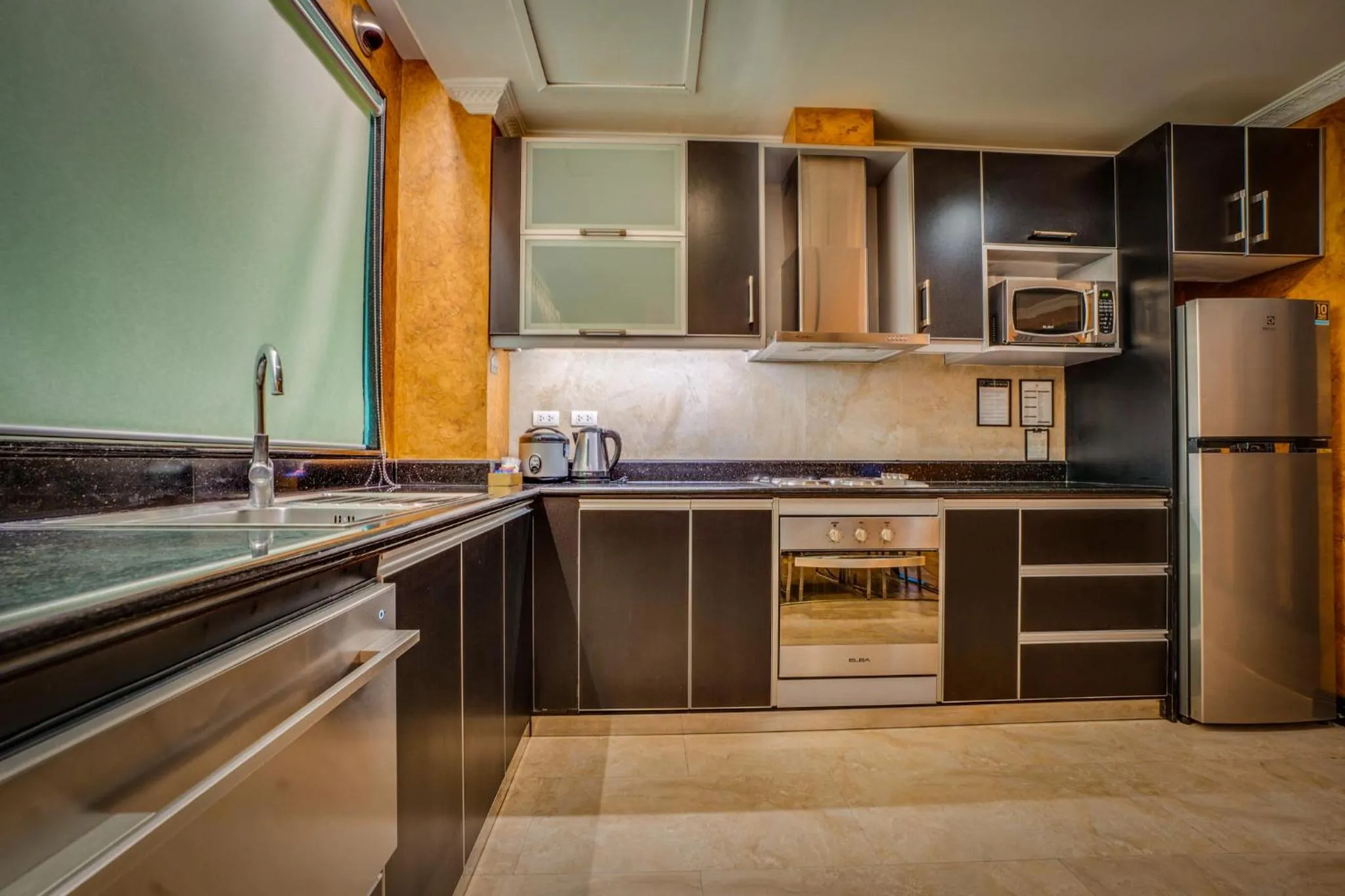 Fields Plaza Hotel by ABC