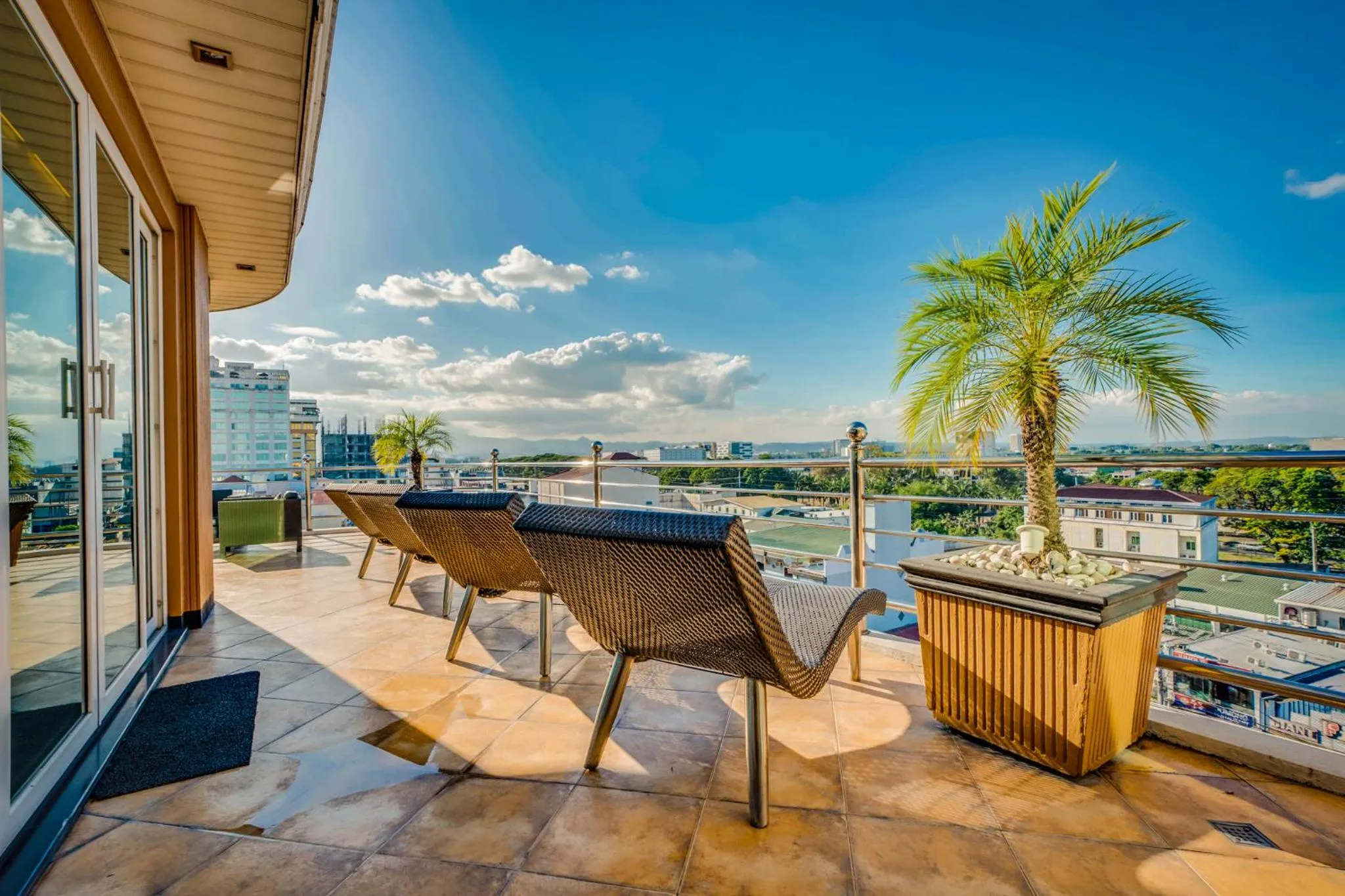 Fields Plaza Hotel by ABC