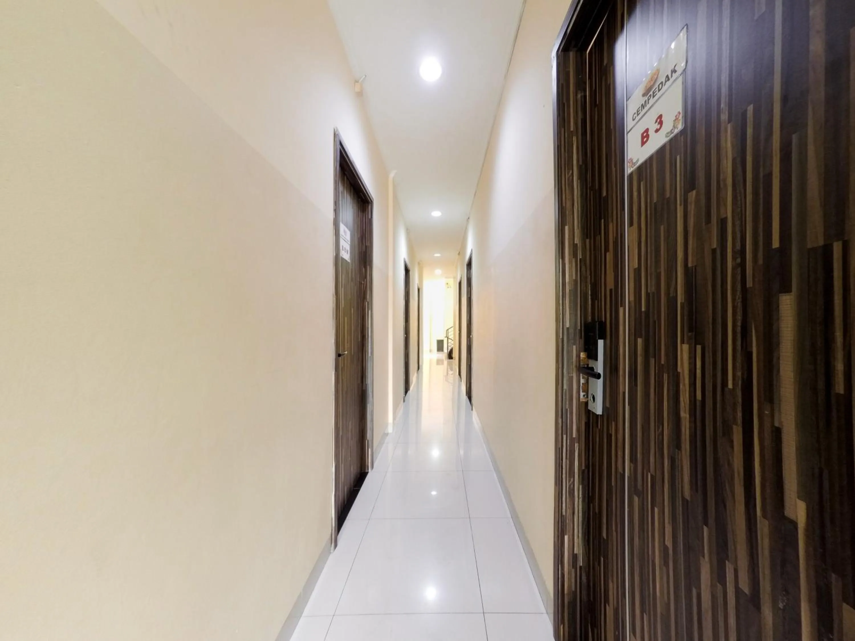 Property building in RedDoorz Plus near Mall Ciputra Jakarta
