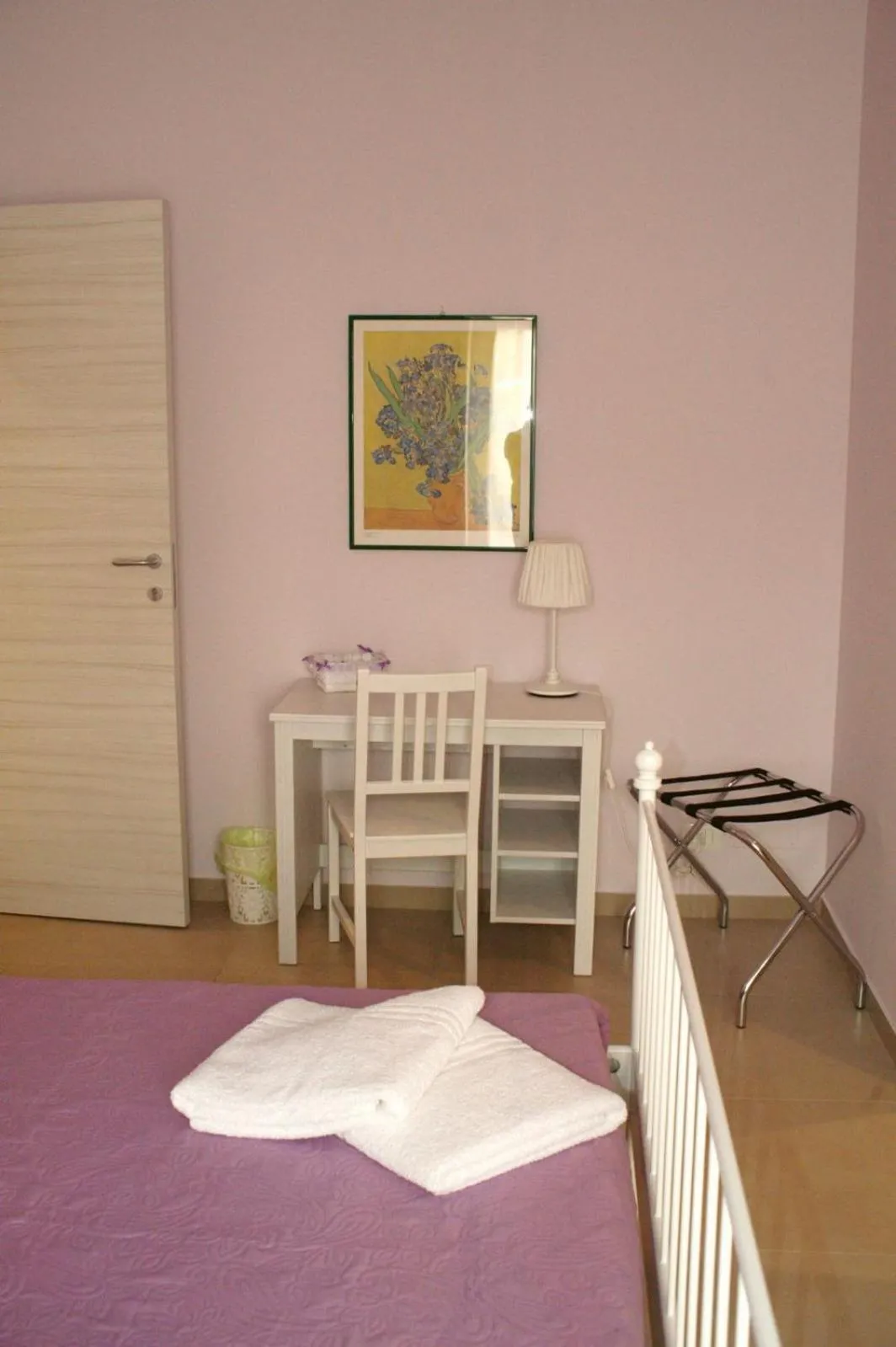 Bedroom, Bed in Il gelsomino