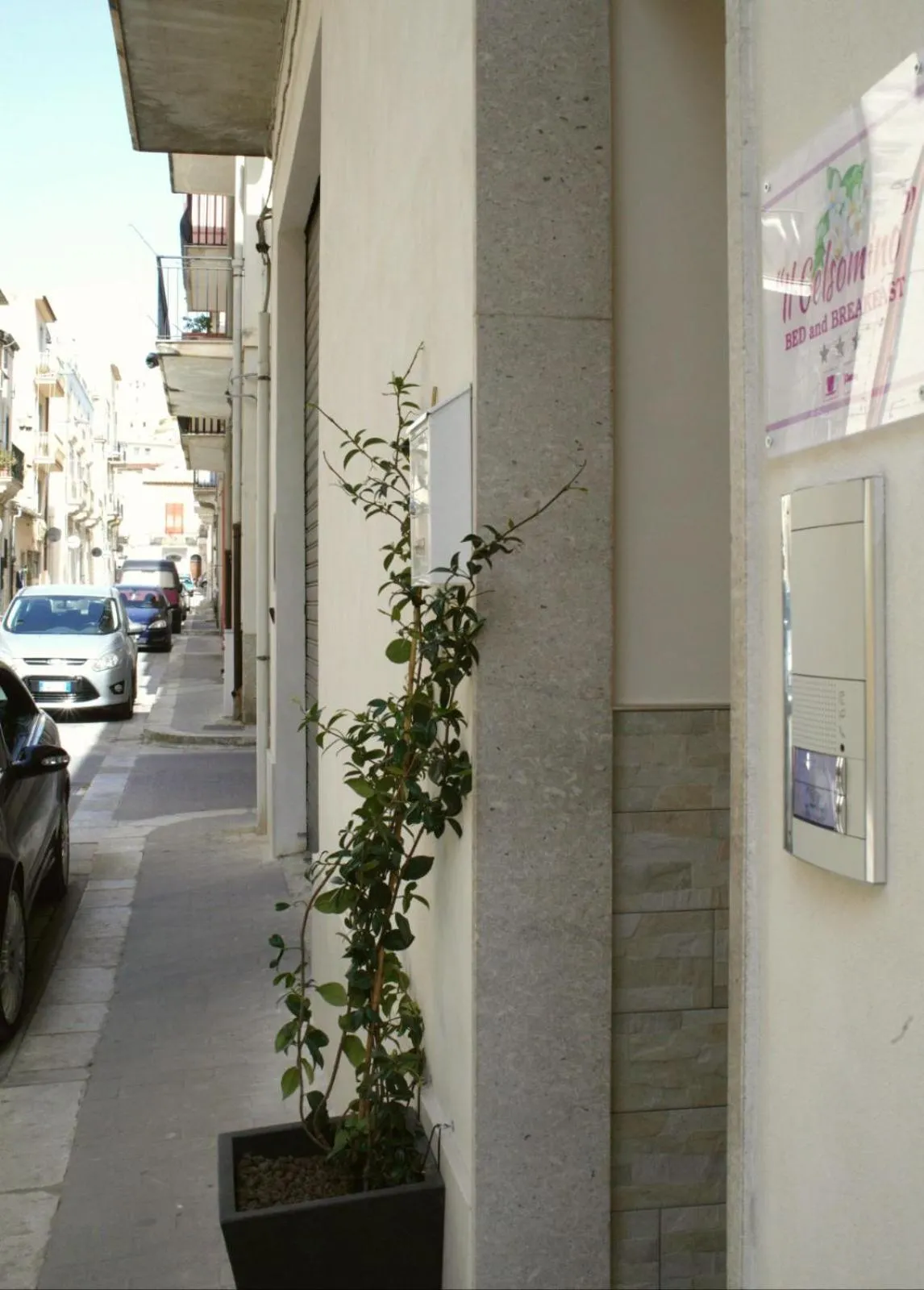 Facade/entrance in Il gelsomino