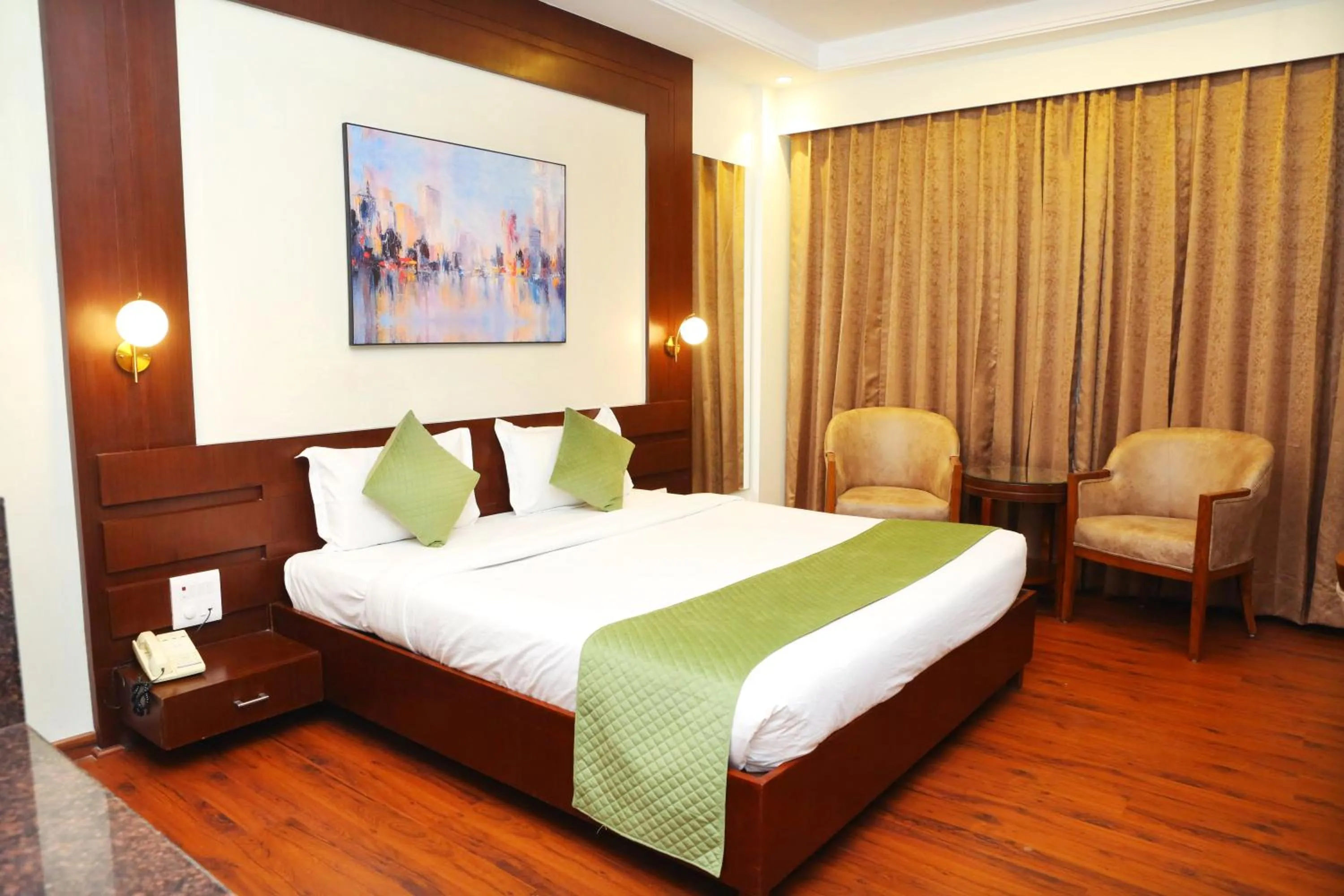 Bed in Karon Hotels - Lajpat Nagar