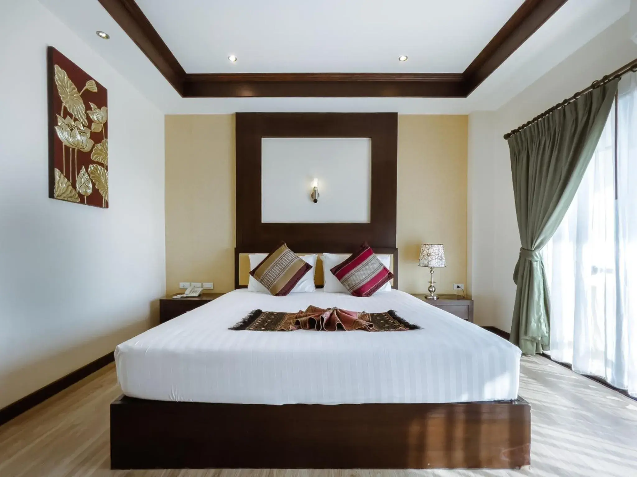 Bed in Royal Nakhara Hotel and Convention Centre Bed in Royal Nakhara Hotel and Convention Centre