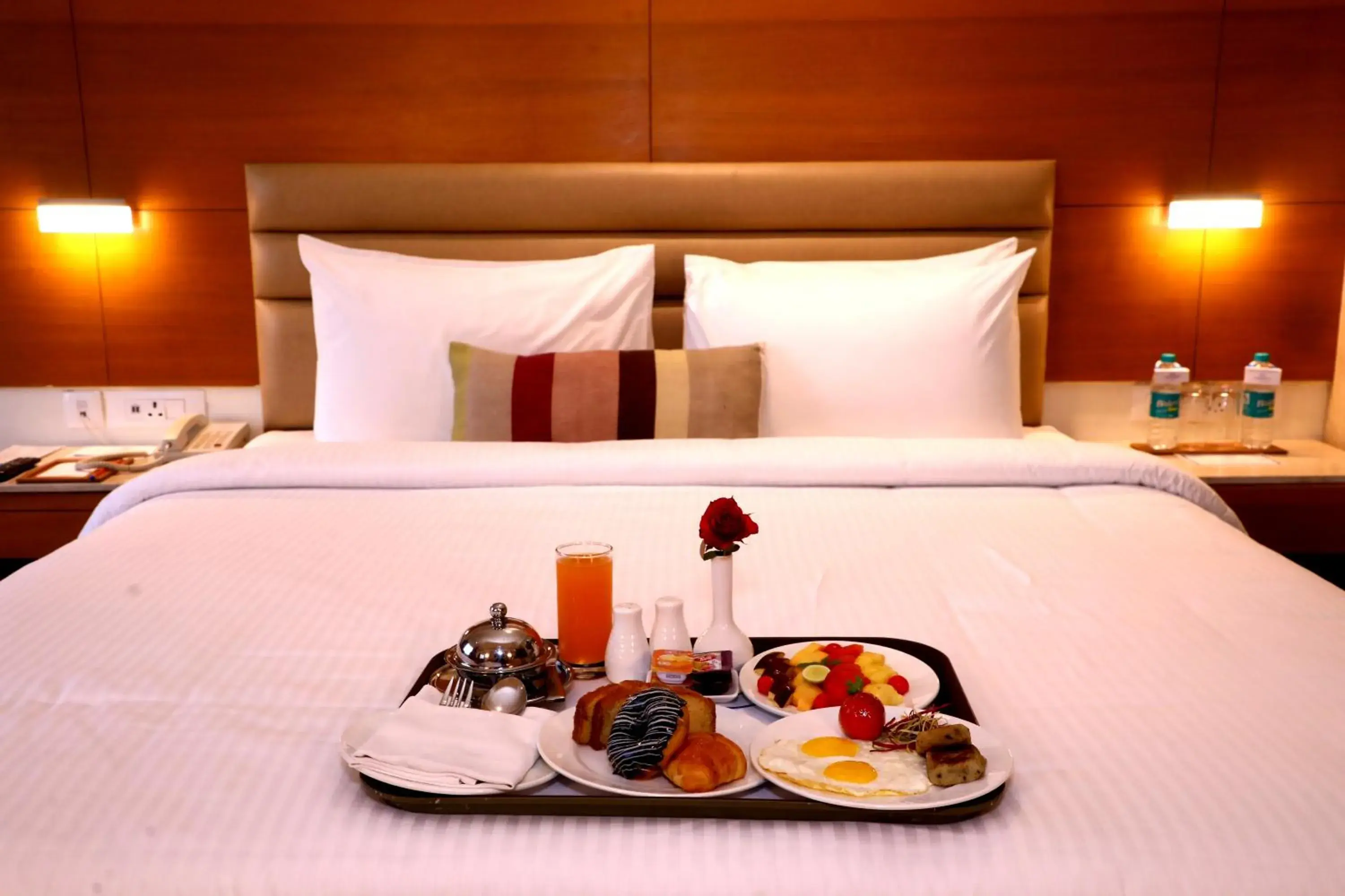 Deluxe Room - King Size Bed in Nataraj Sarovar Portico Deluxe Room - King Size Bed in Nataraj Sarovar Portico