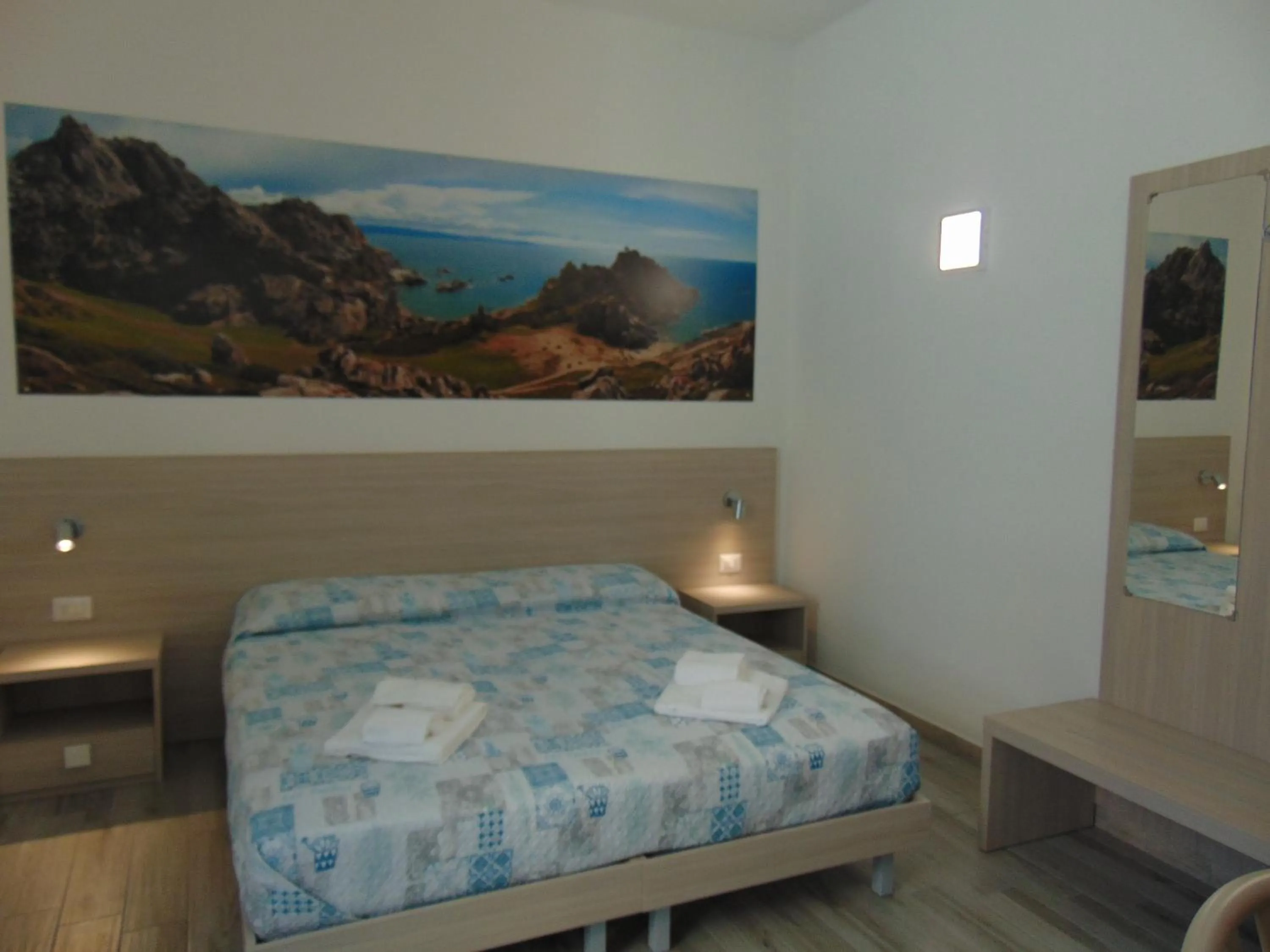 Bedroom, Bed in Mio & Tuyo