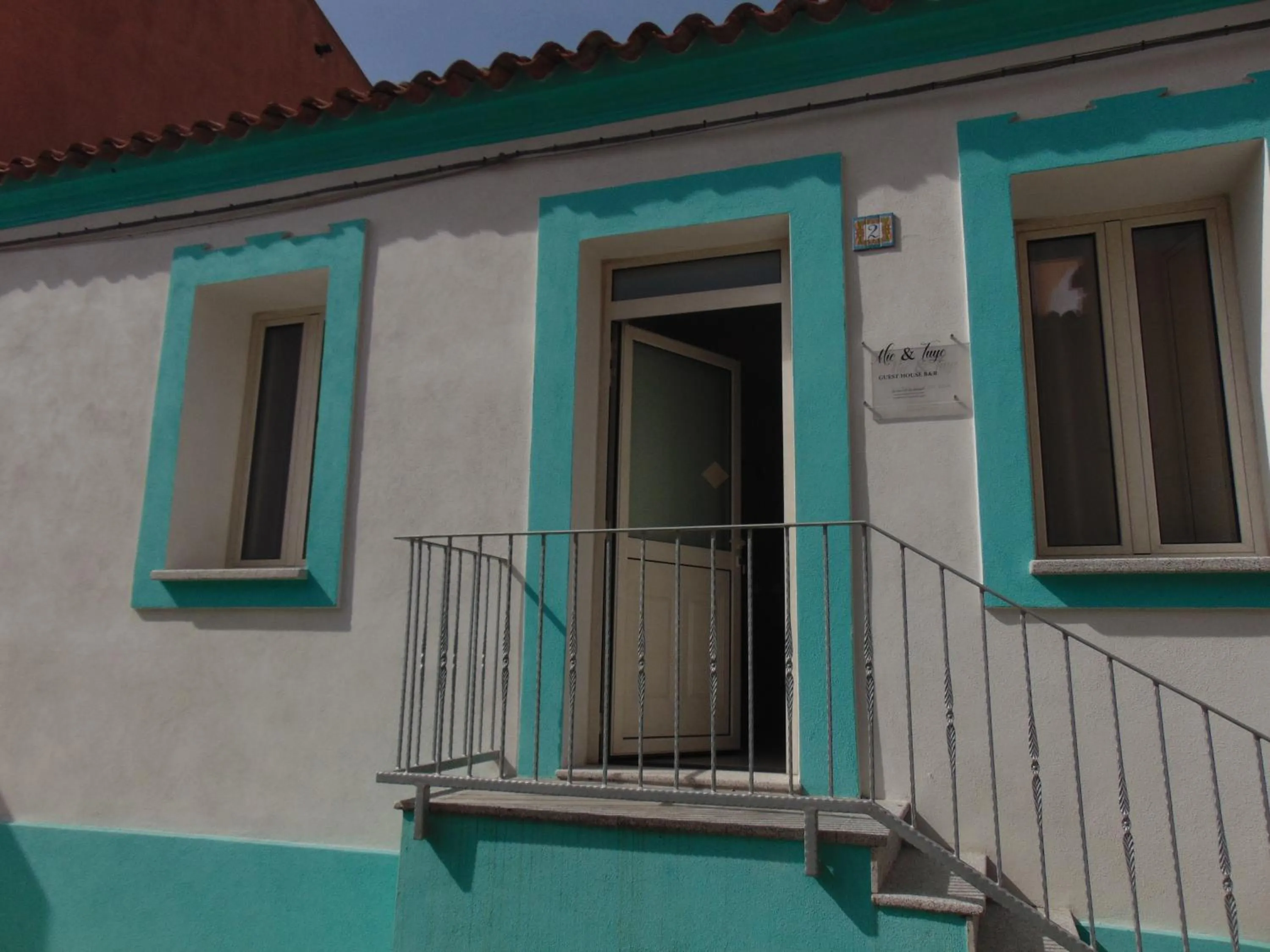 Facade/entrance in Mio & Tuyo
