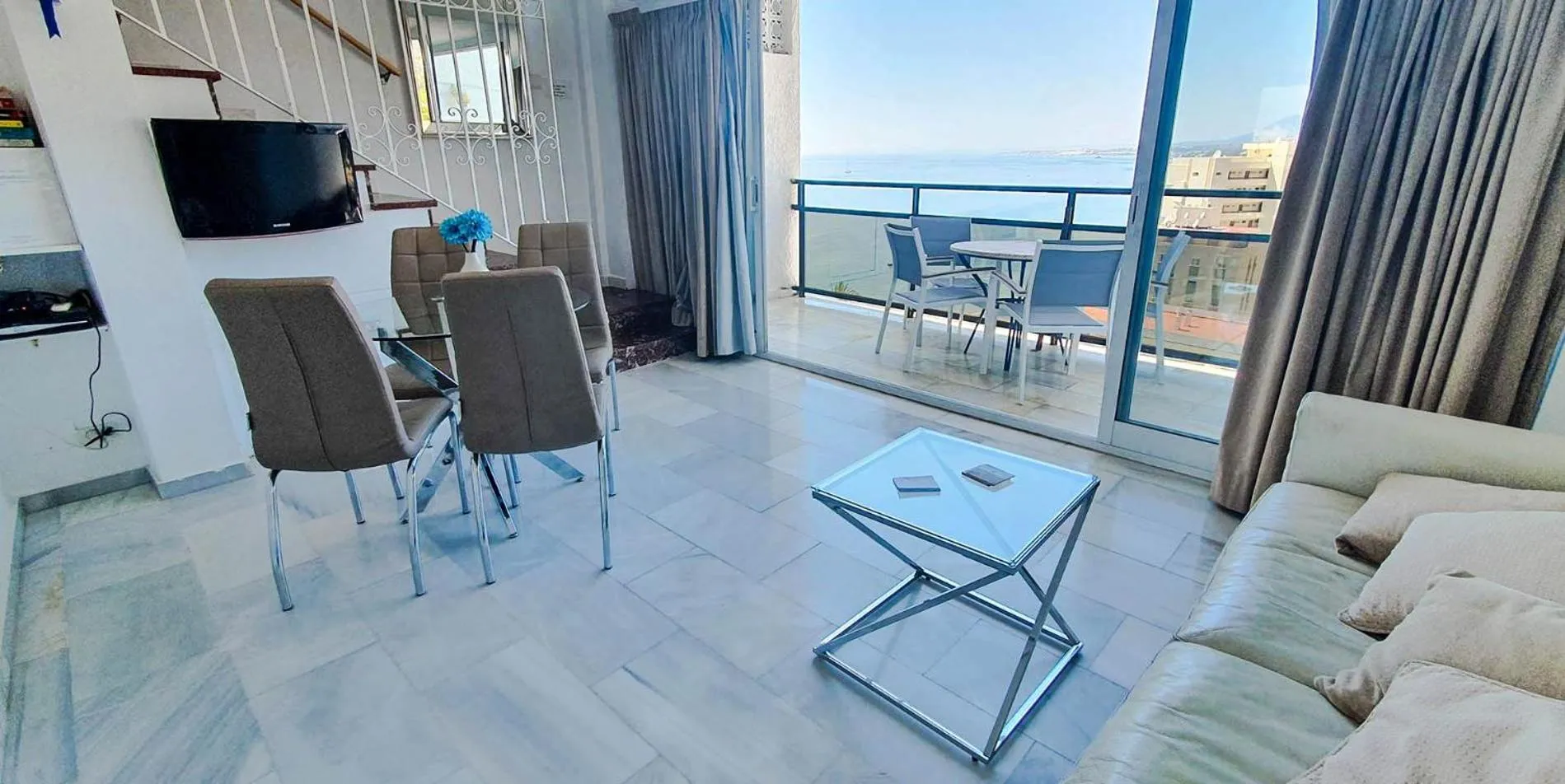 Skol 708 Fantastic 2 Bedroom Apartment For Holiday Rentals