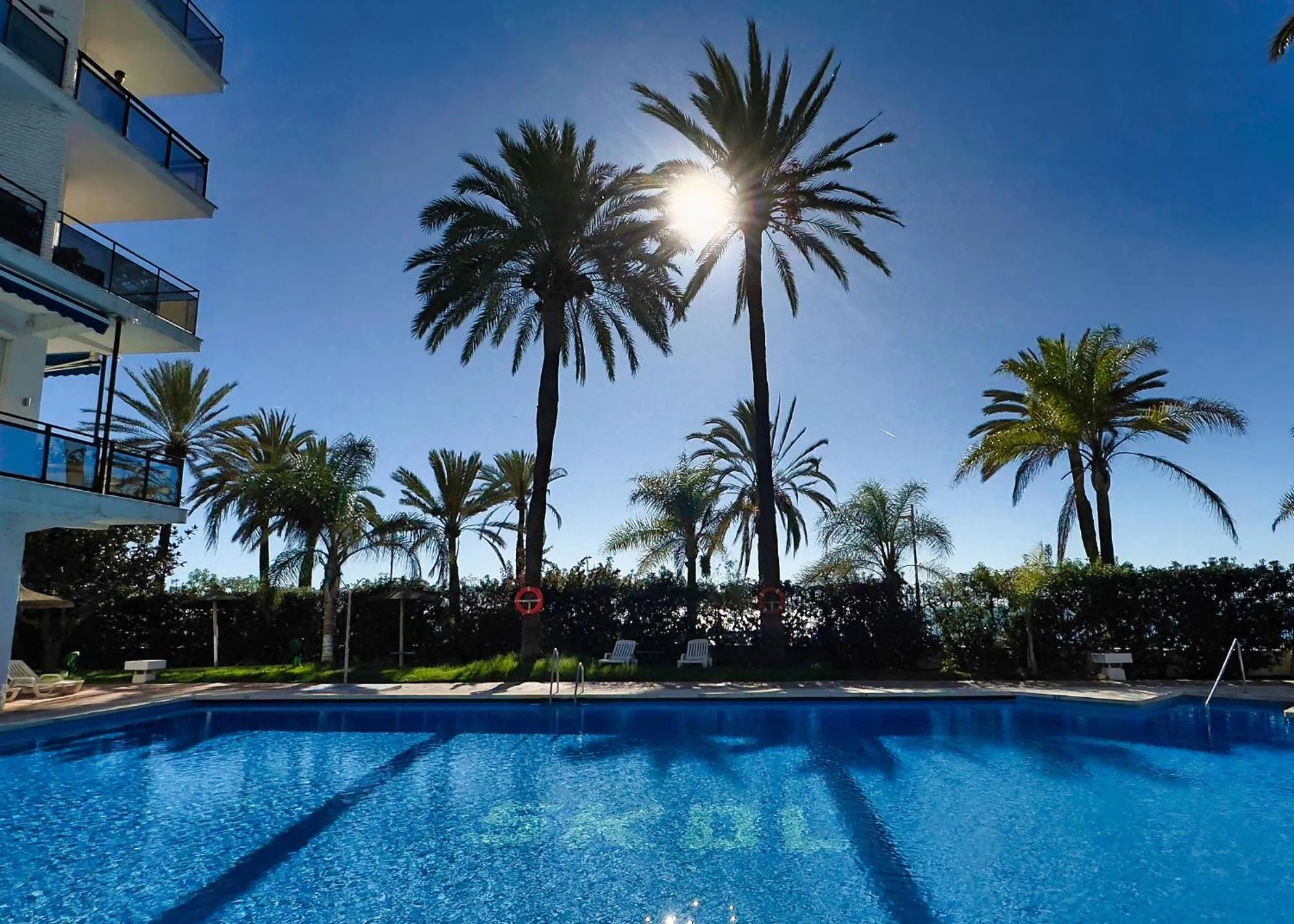 Skol 708 Fantastic 2 Bedroom Apartment For Holiday Rentals