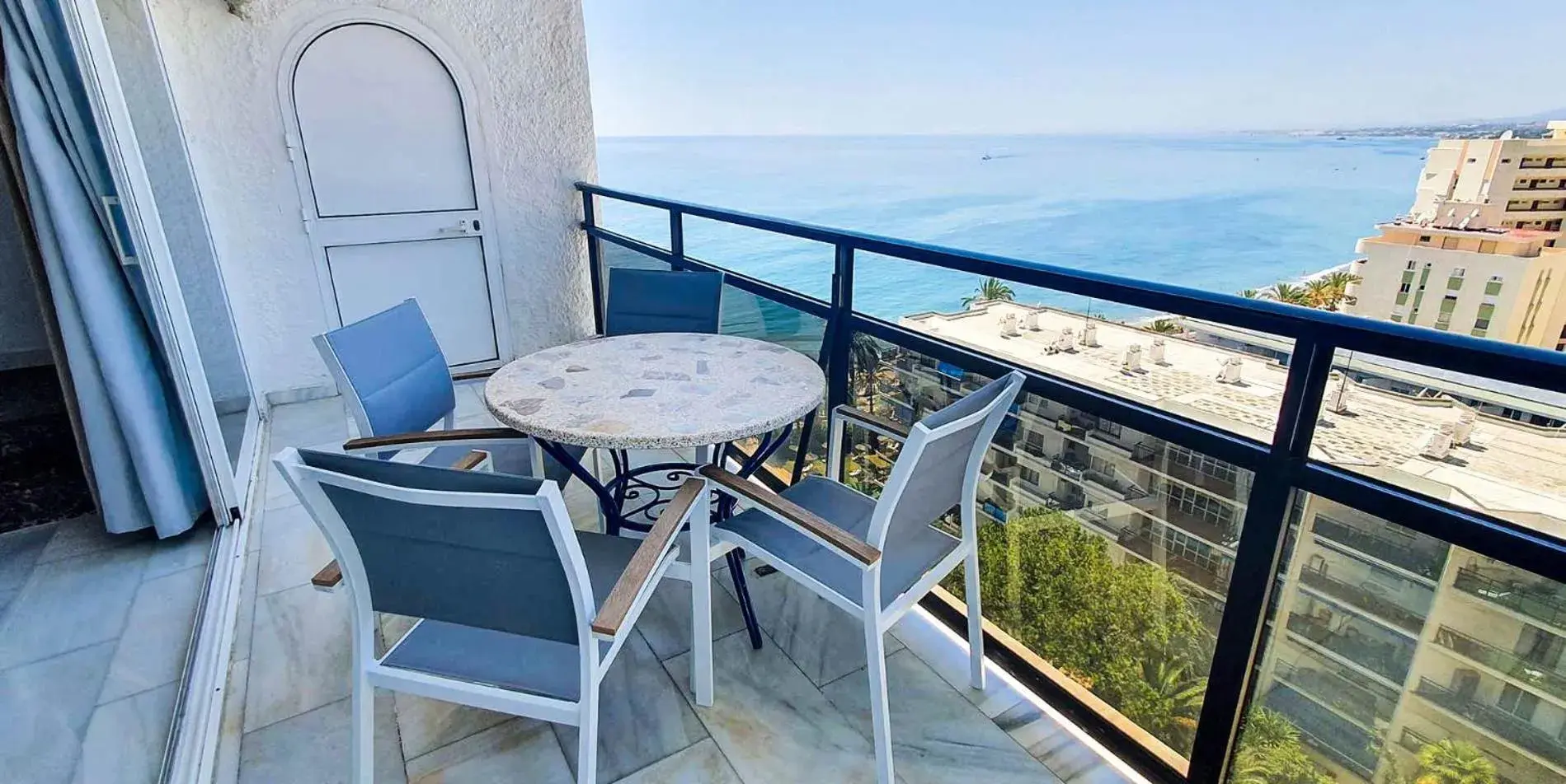 Skol 708 Fantastic 2 Bedroom Apartment For Holiday Rentals Skol 708 Fantastic 2 Bedroom Apartment For Holiday Rentals