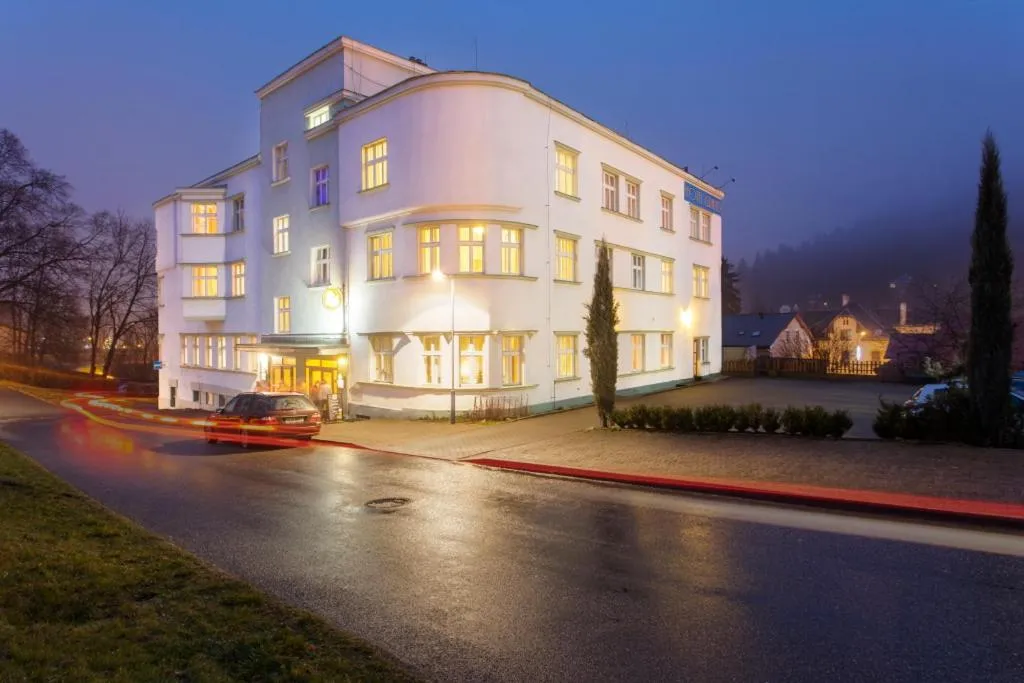 Facade/entrance in Hotel Grand