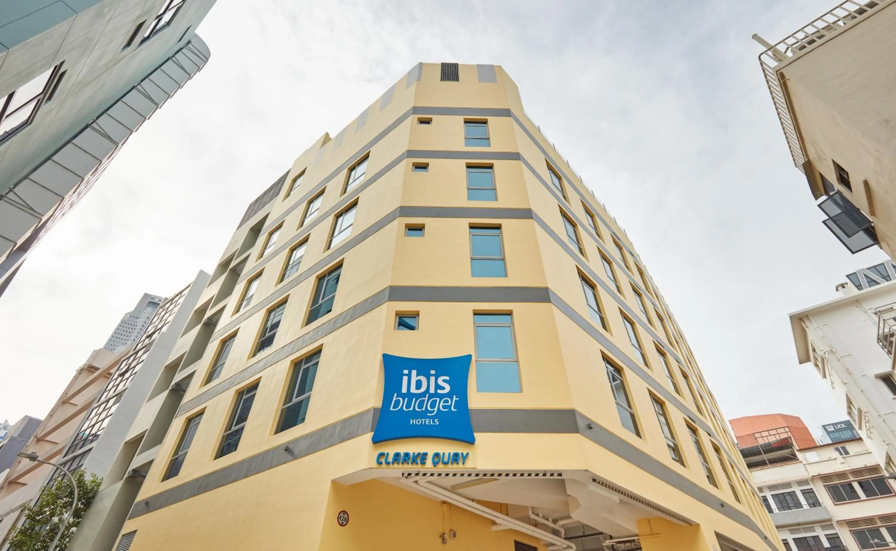 Facade/entrance in ibis budget Singapore Clarke Quay