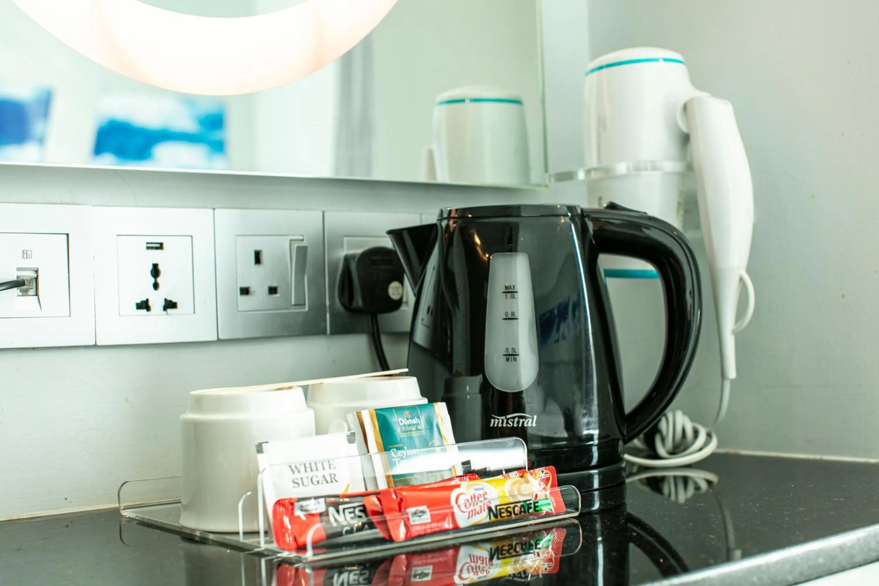 Coffee/tea facilities in ibis budget Singapore Clarke Quay