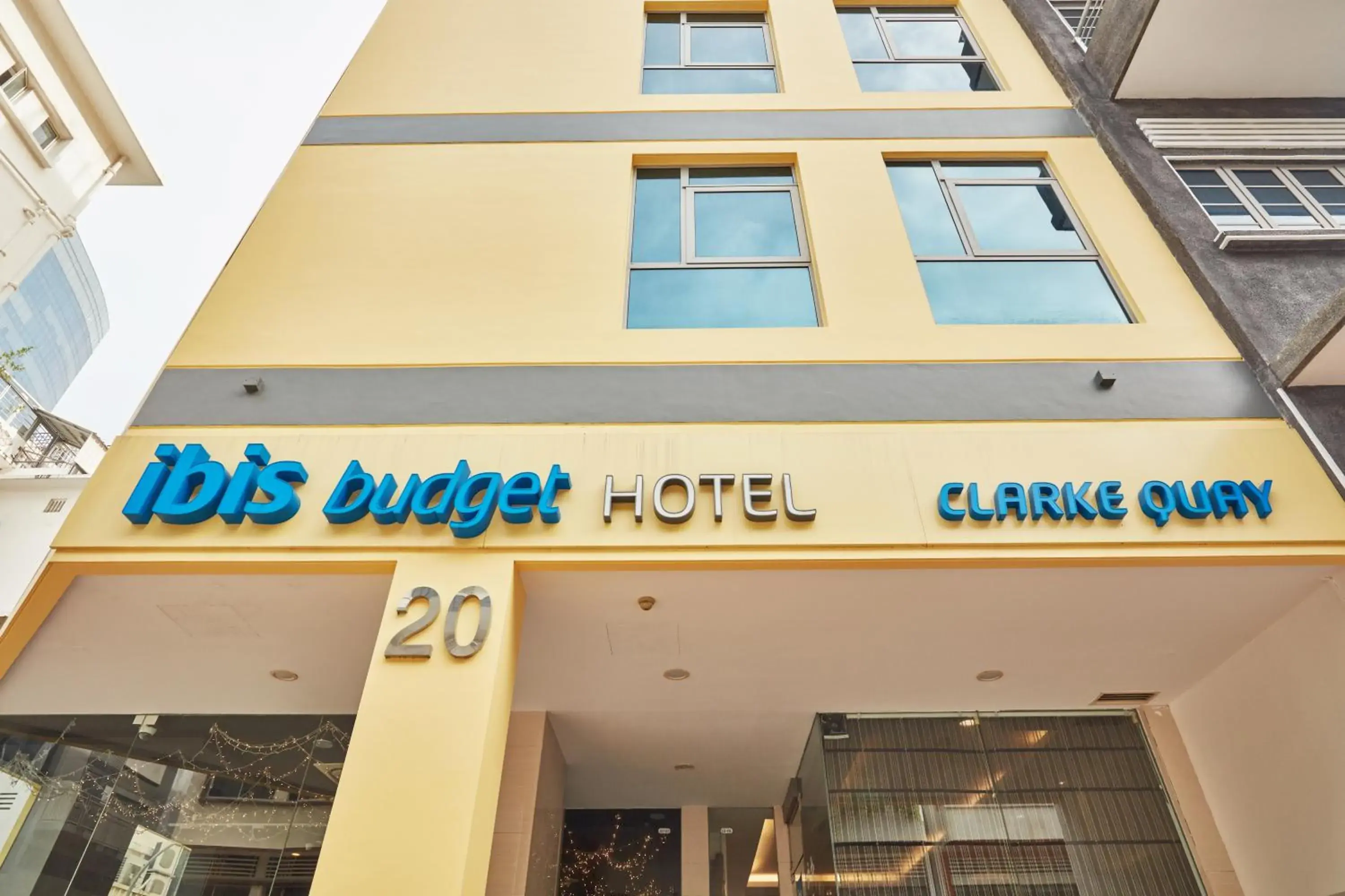 Facade/entrance in ibis budget Singapore Clarke Quay Facade/entrance in ibis budget Singapore Clarke Quay