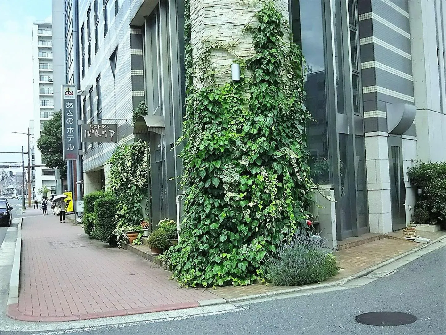 Facade/entrance in Asano Hotel