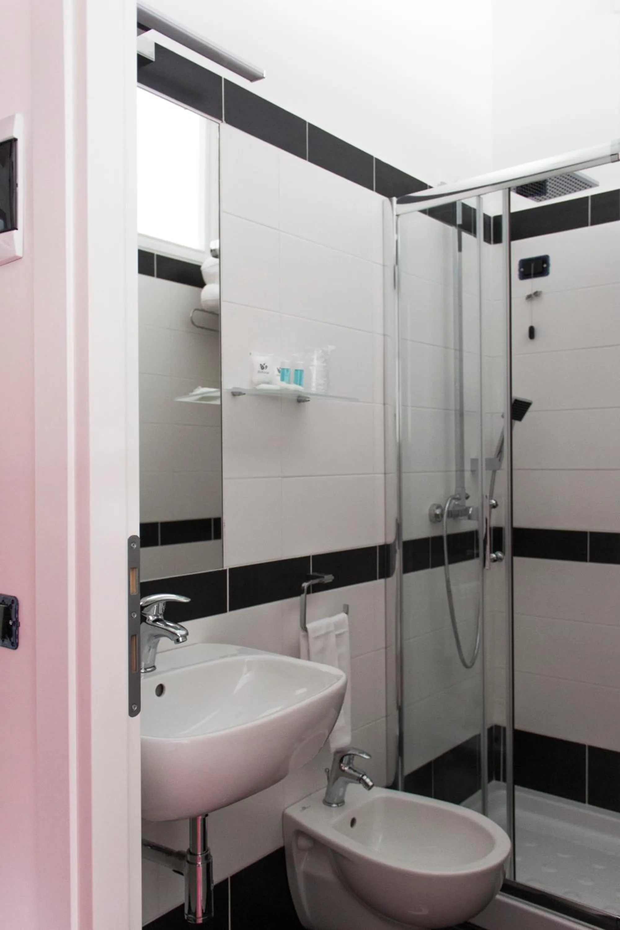 Bathroom in Hotel Villa Chiara