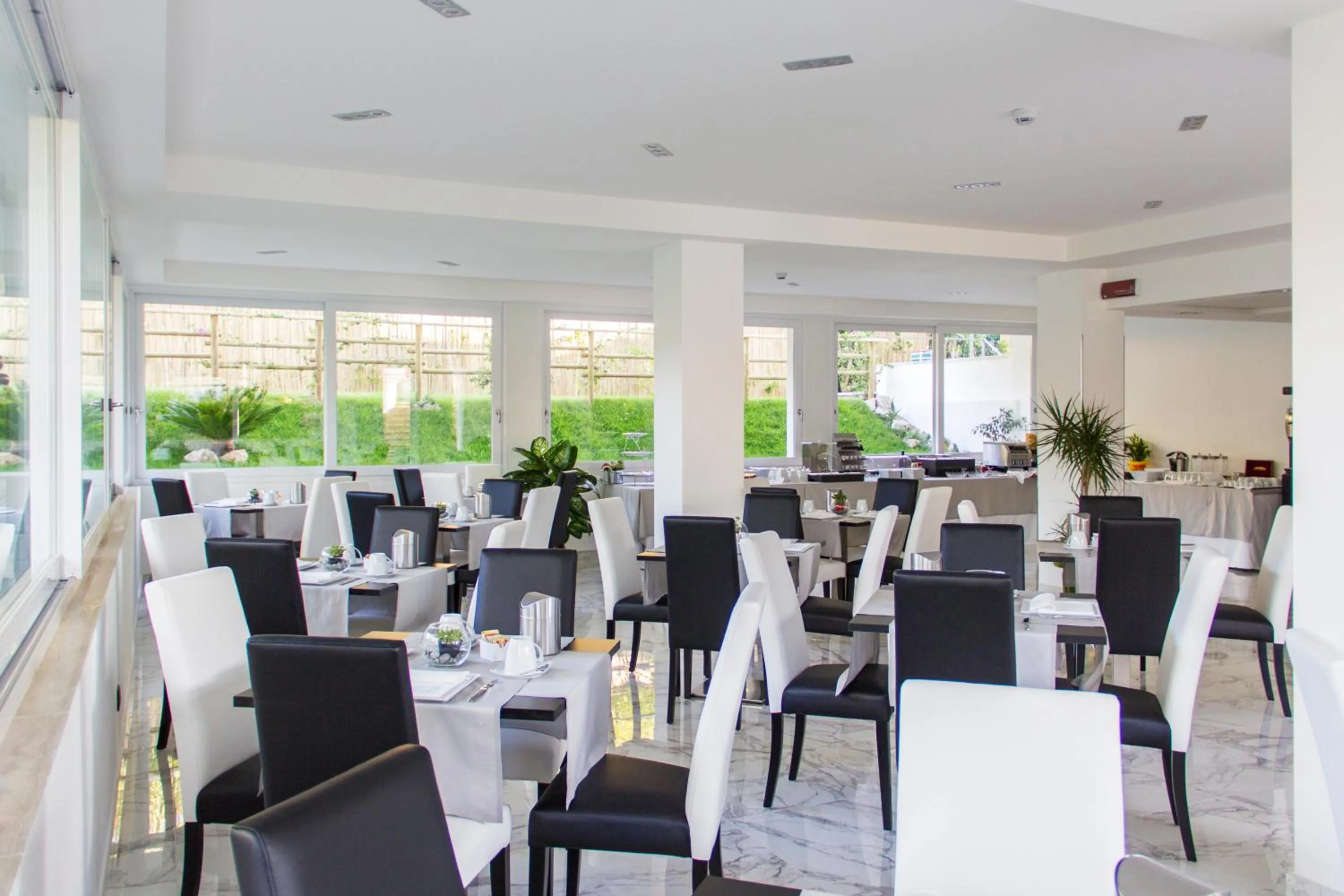 Breakfast in Hotel Villa Chiara