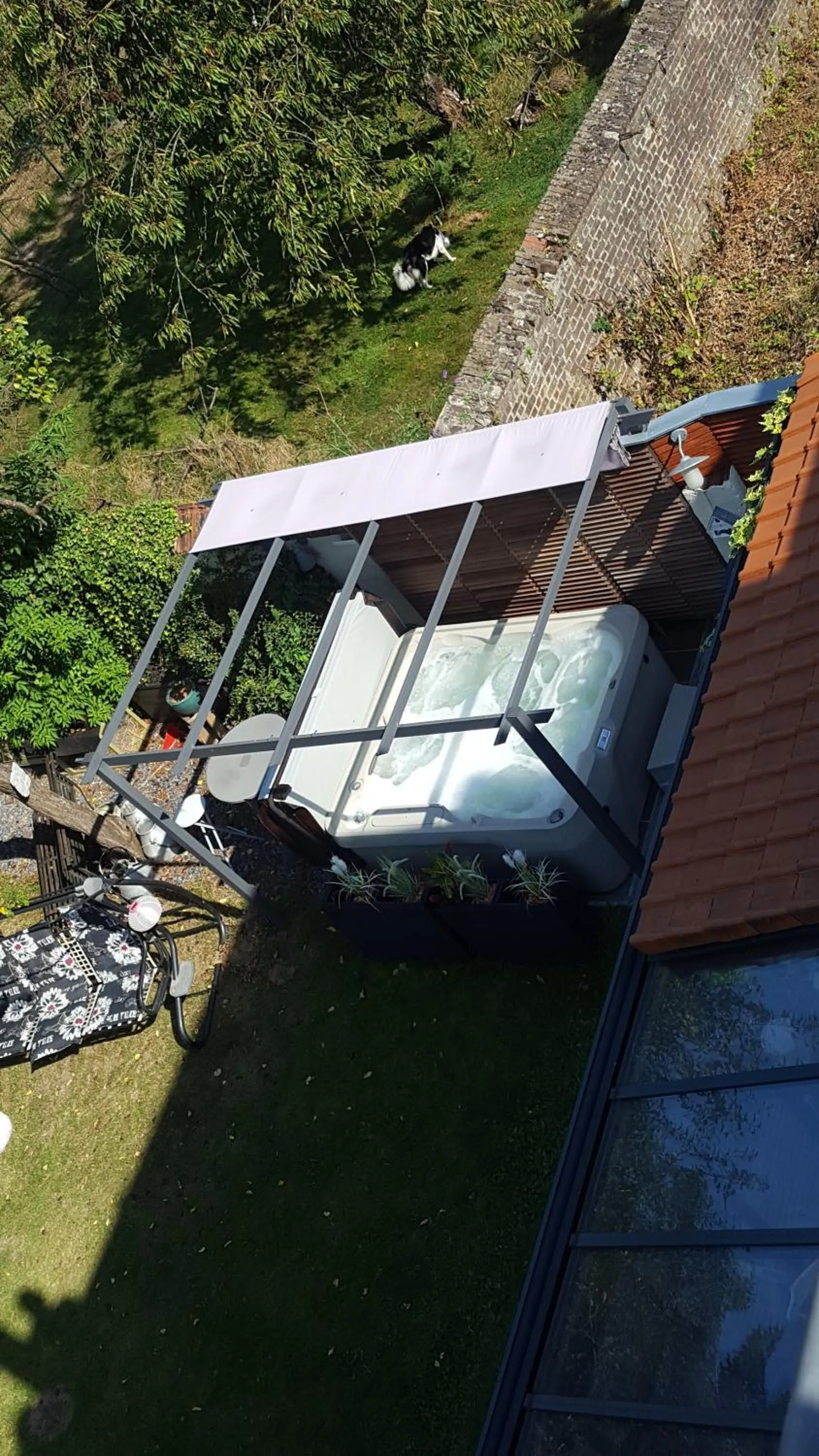 Swimming pool in B&B Le Bonimenteur