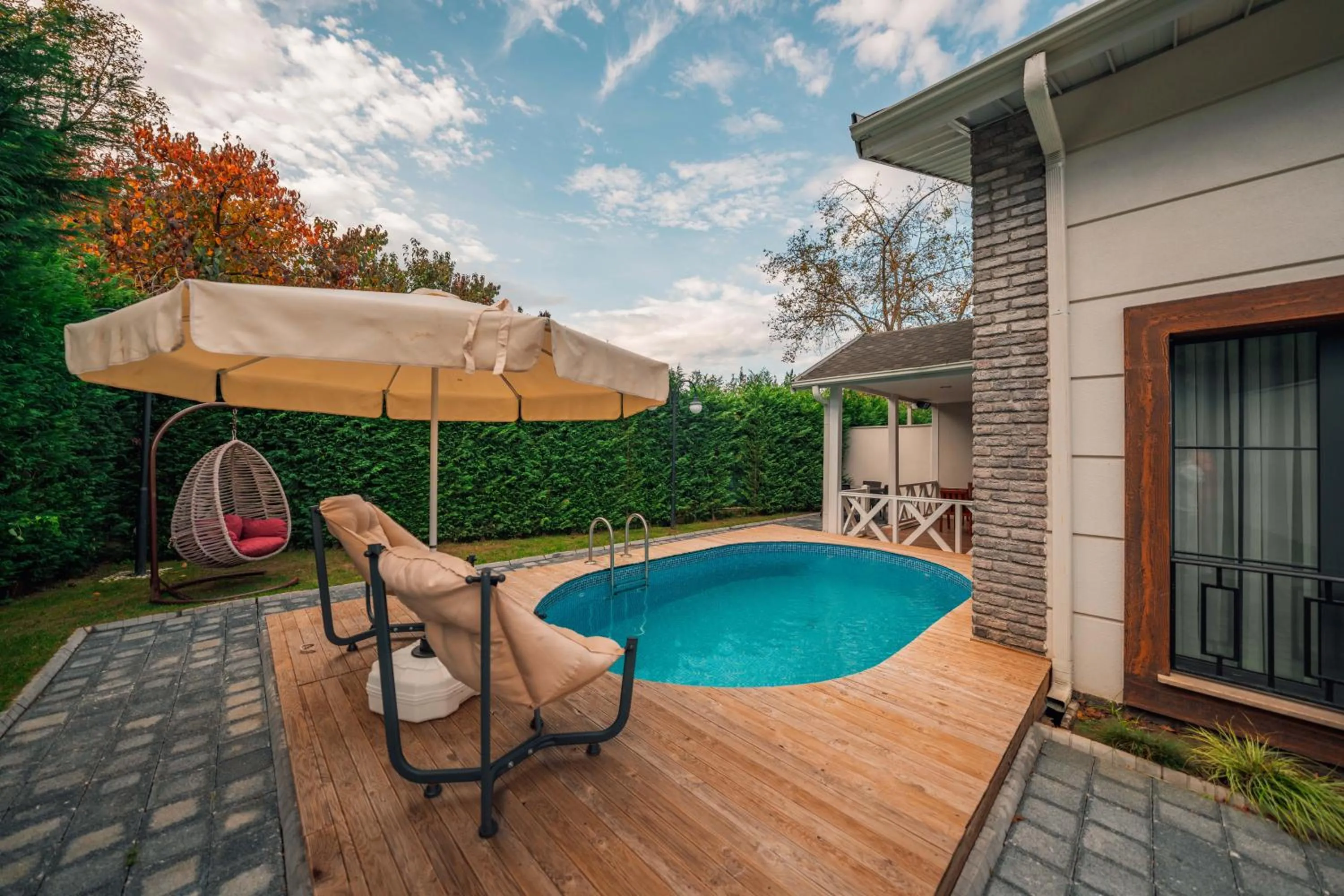 Swimming pool in Alfa Suites & SPA