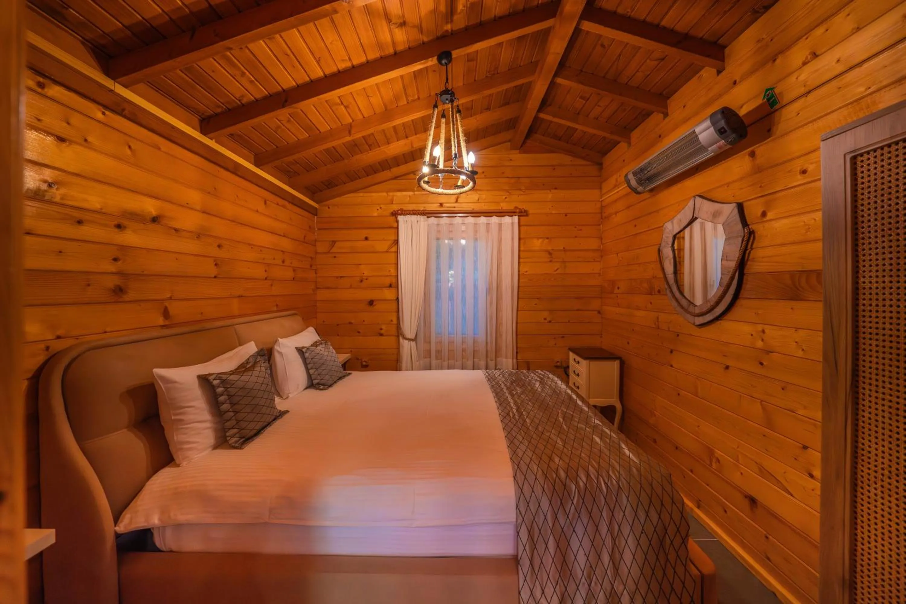 Bedroom, Bed in Alfa Suites & SPA