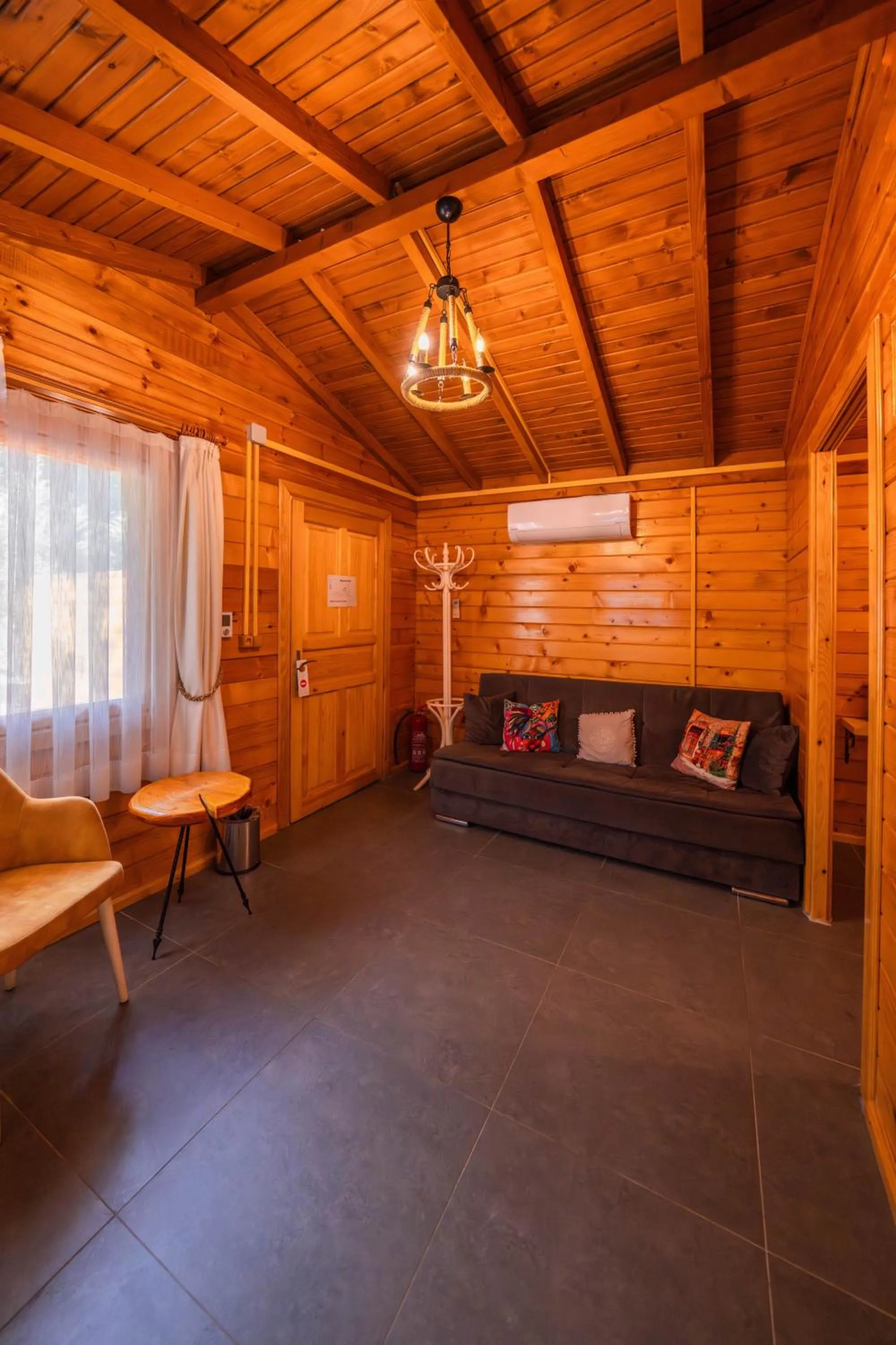 Living room, Bed in Alfa Suites & SPA