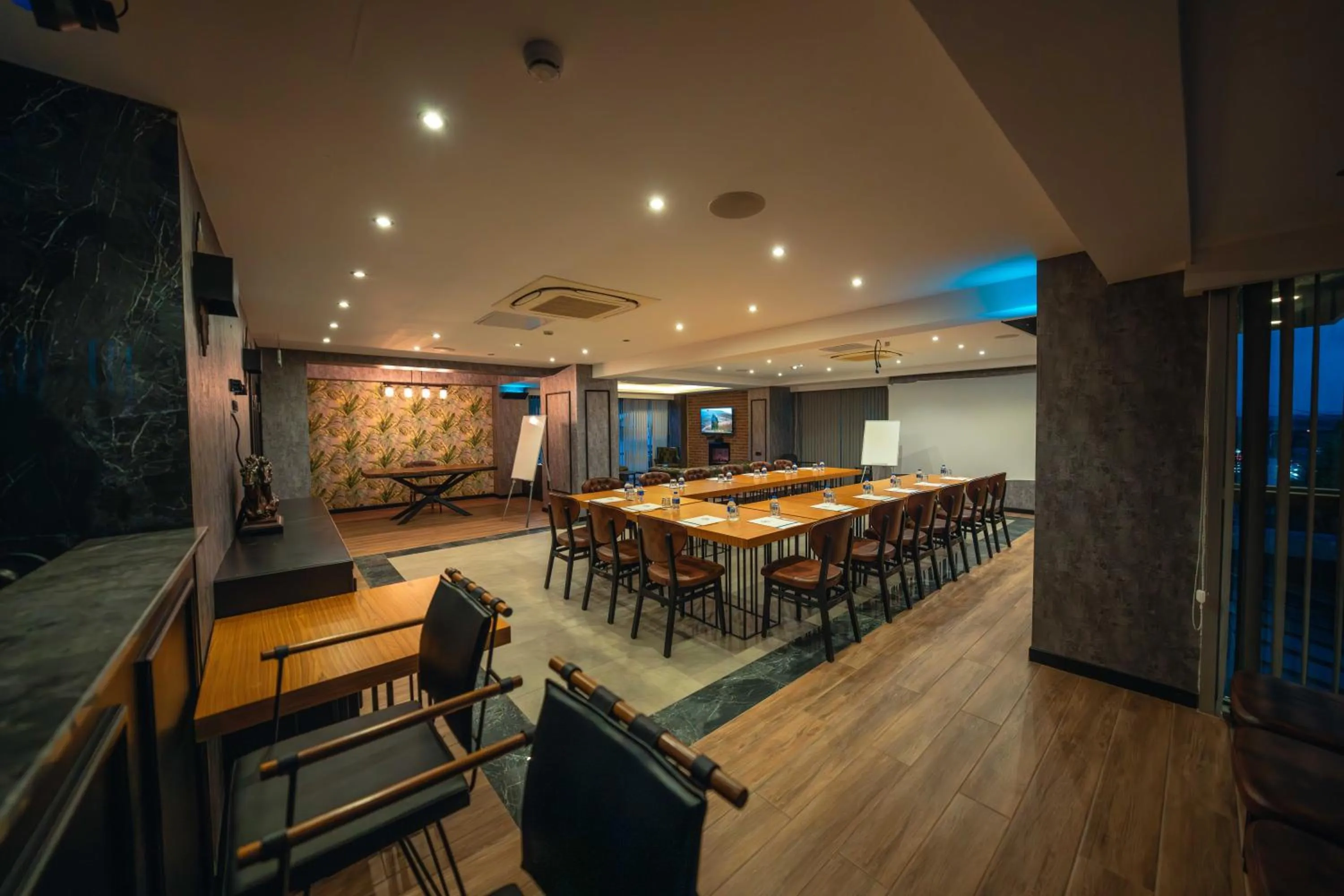 Meeting/conference room in Alfa Suites & SPA