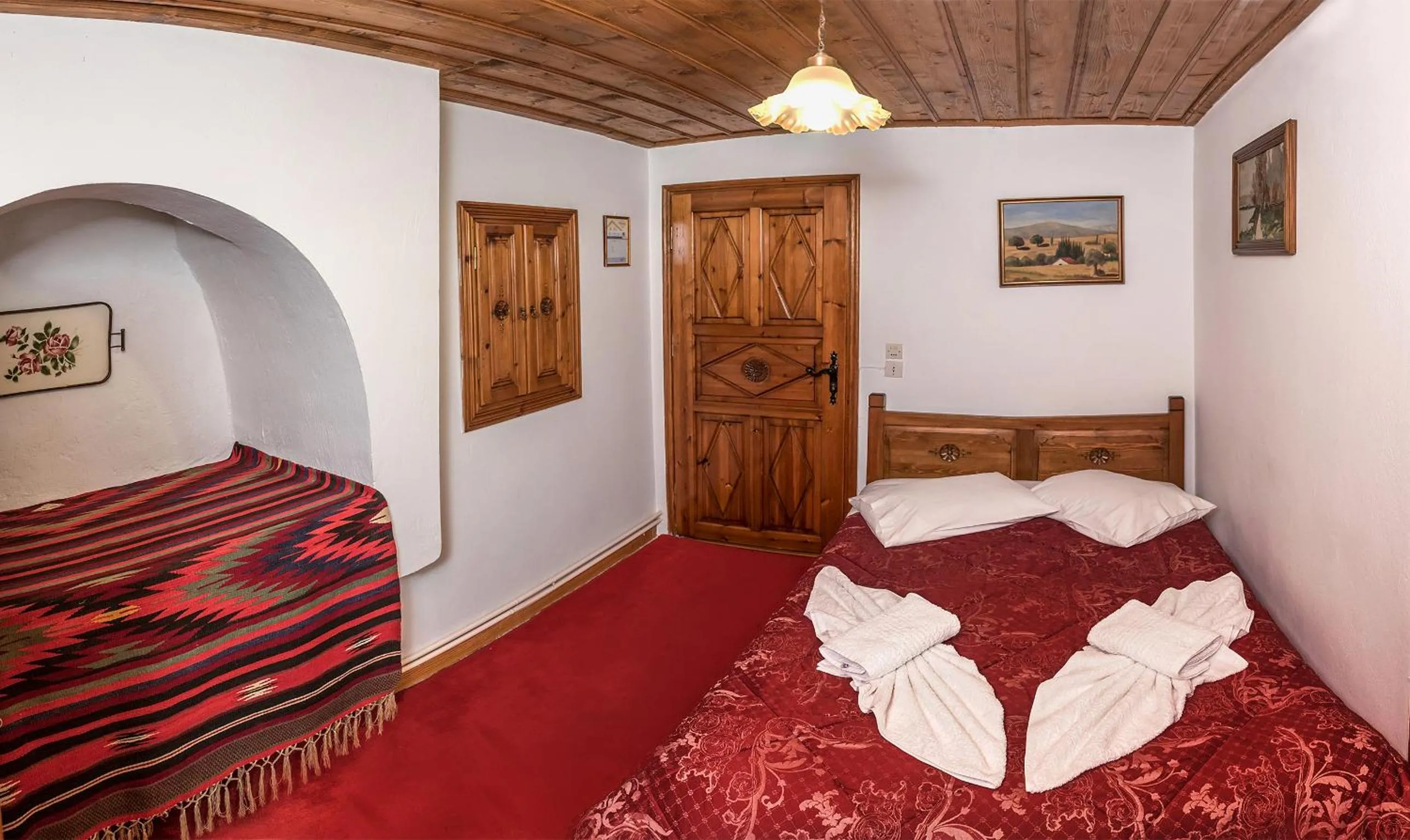 Bedroom, Bed in Archontiko Repana - Makrinitsa Stone Retreat