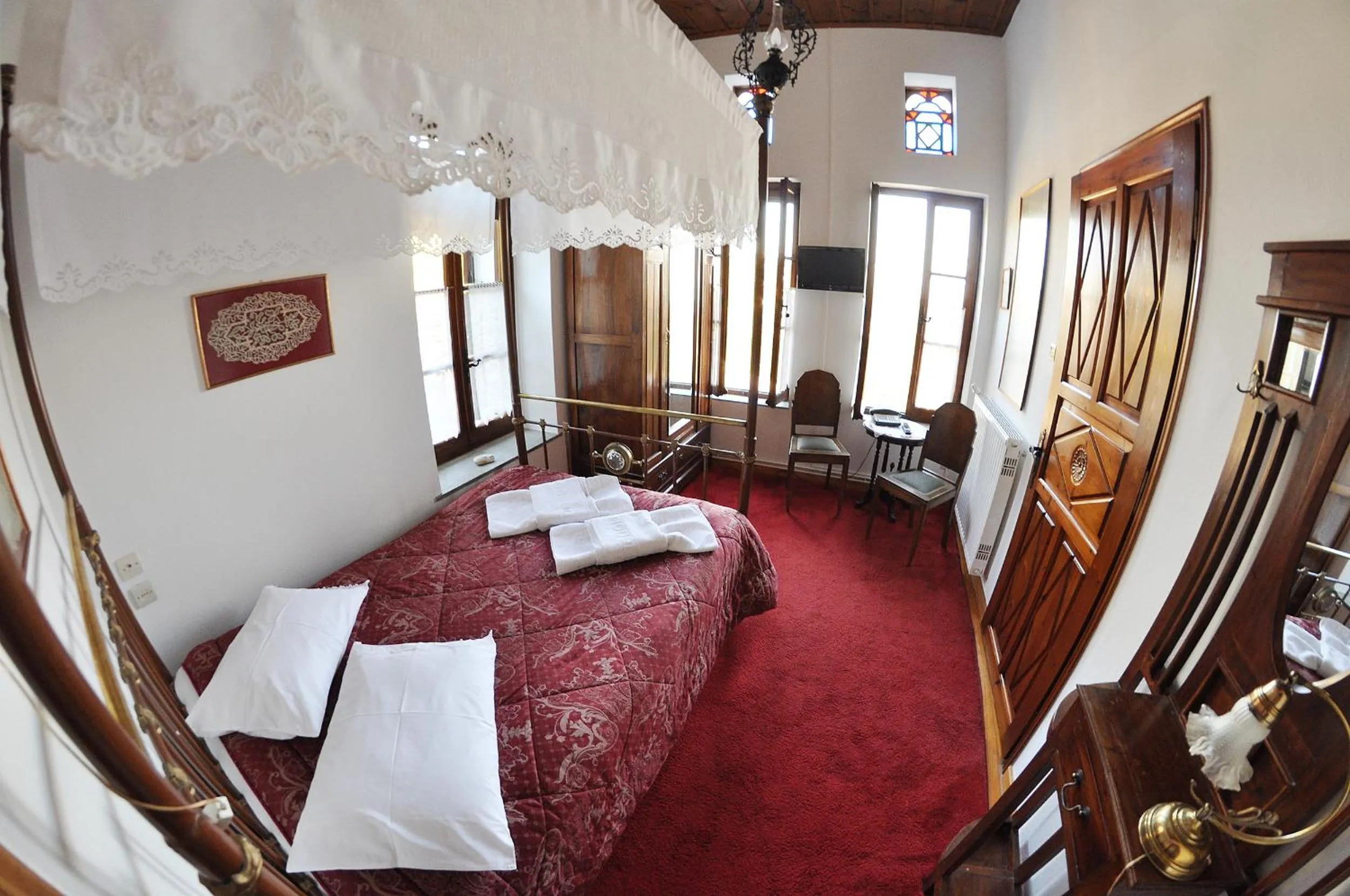 Bedroom, Bed in Archontiko Repana - Makrinitsa Stone Retreat