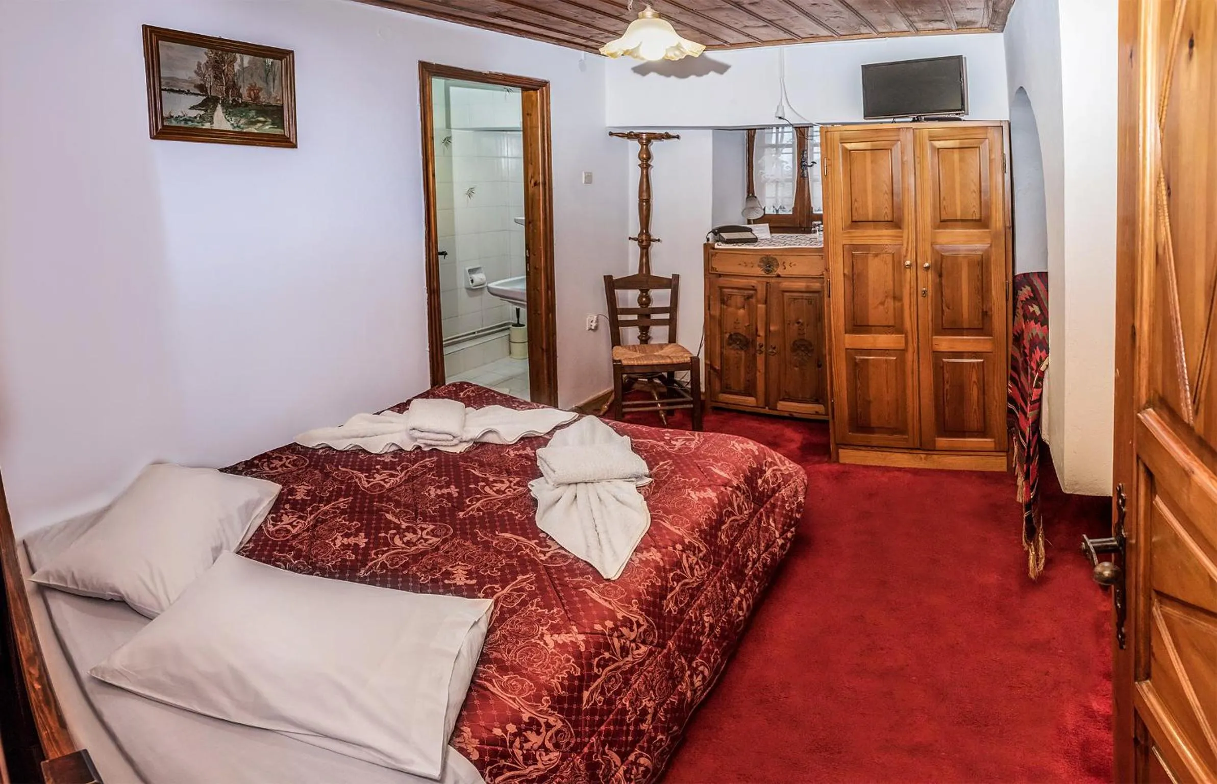 Bedroom, Bed in Archontiko Repana - Makrinitsa Stone Retreat